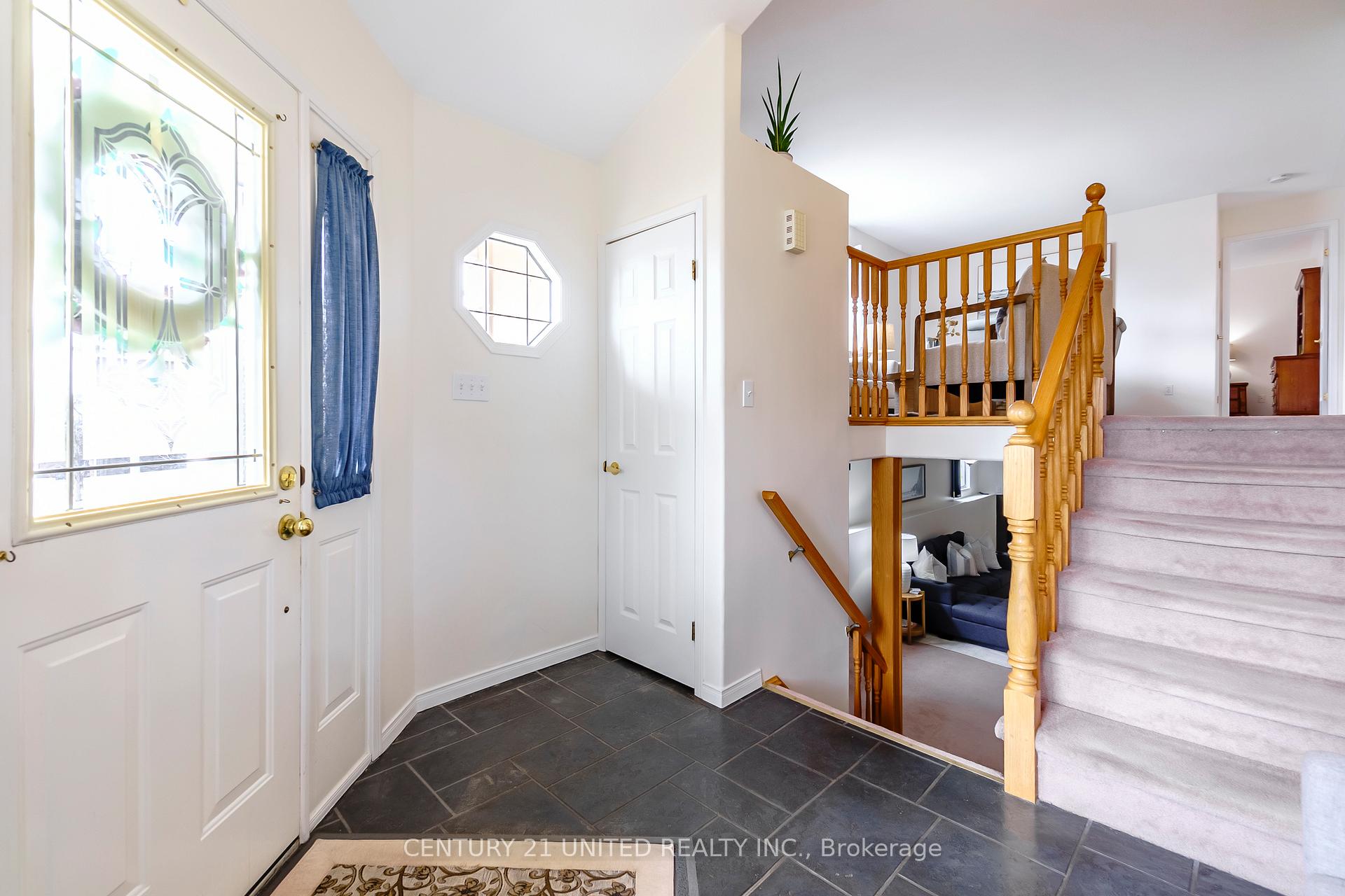Photo 6 of 626 Trailview Drive, Peterborough, Ashburnham Ward 4 — HOMEH