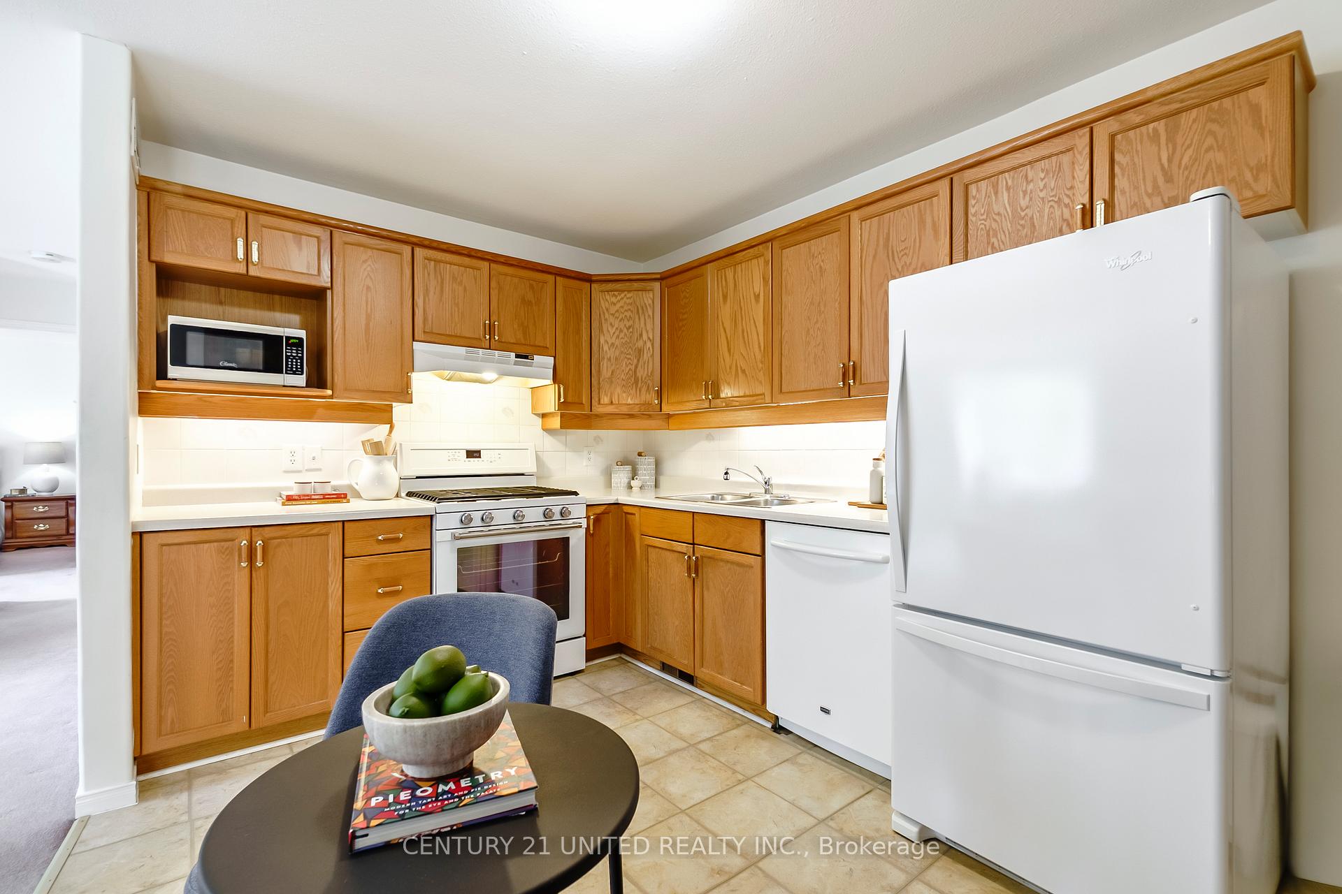Photo 16 of 626 Trailview Drive, Peterborough, Ashburnham Ward 4 — HOMEH