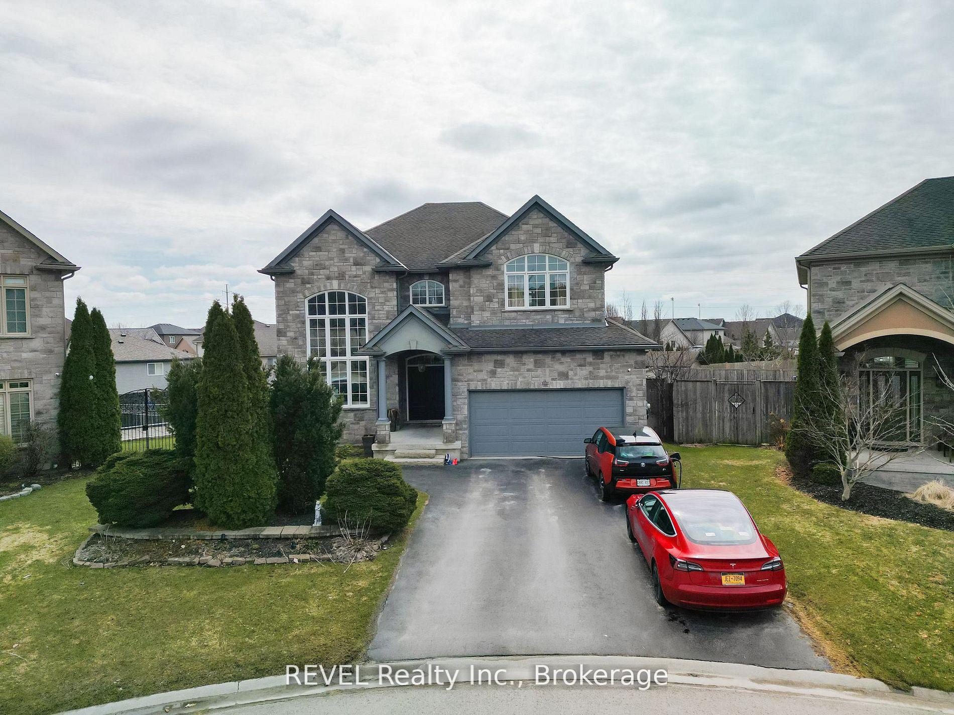 Photo of 6600 Richard Crescent