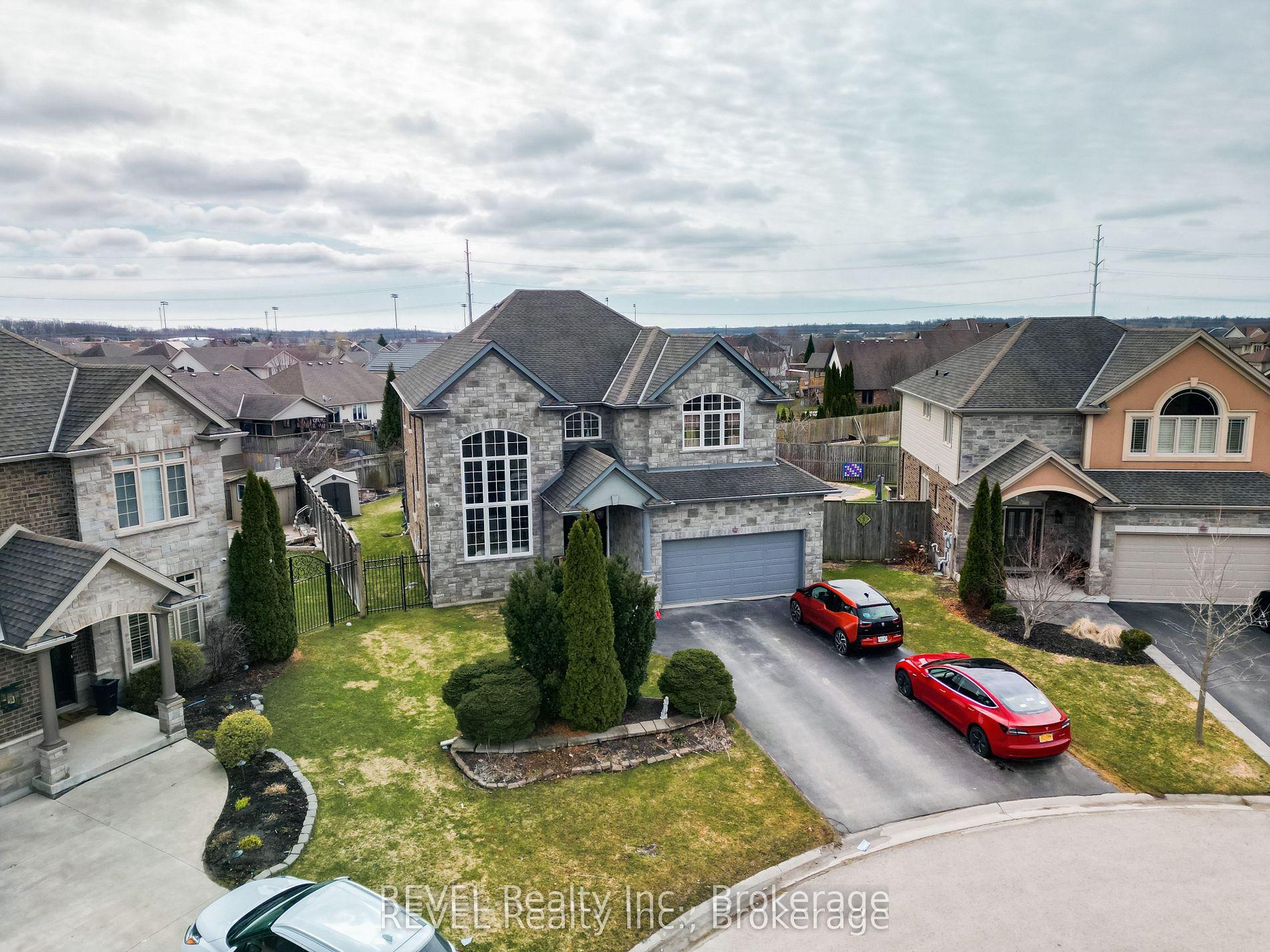 Photo 2 of 6600 Richard Crescent, Niagara Falls, Forestview — HOMEH