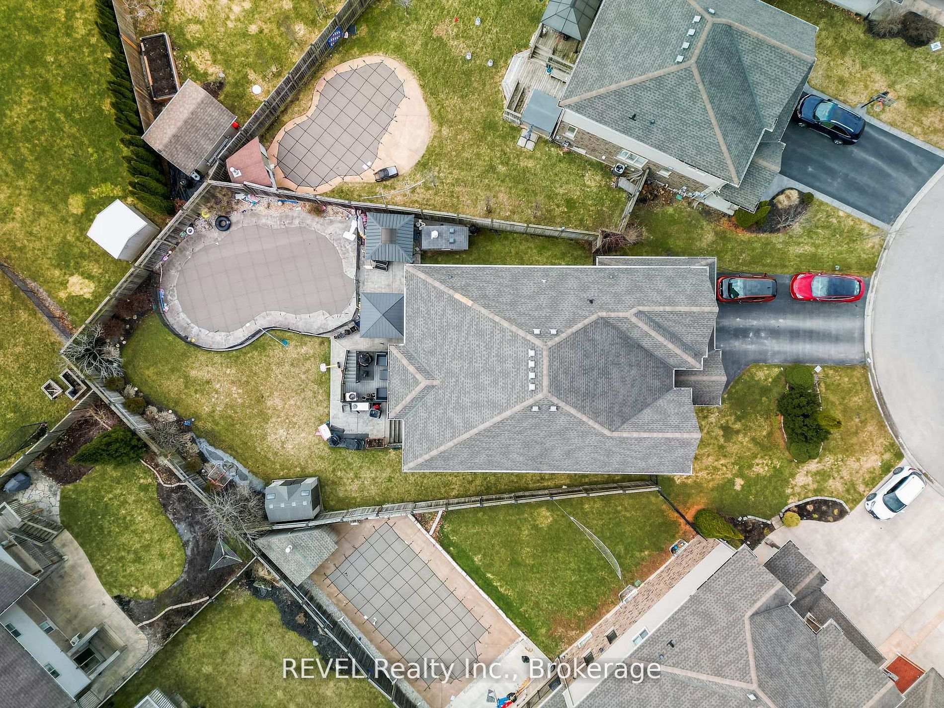 Photo 4 of 6600 Richard Crescent, Niagara Falls, Forestview — HOMEH