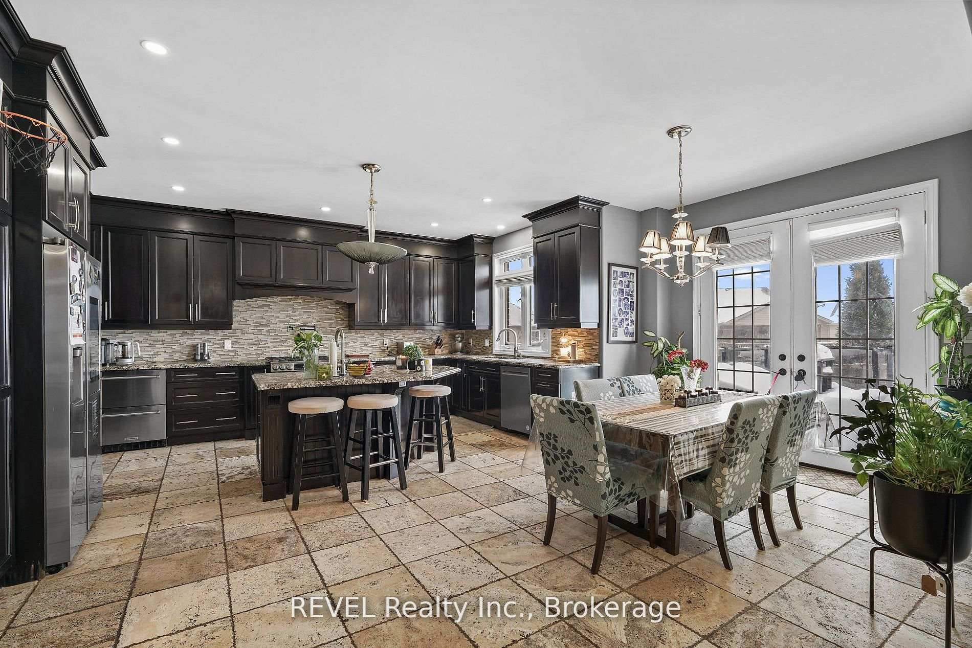 Photo 15 of 6600 Richard Crescent, Niagara Falls, Forestview — HOMEH