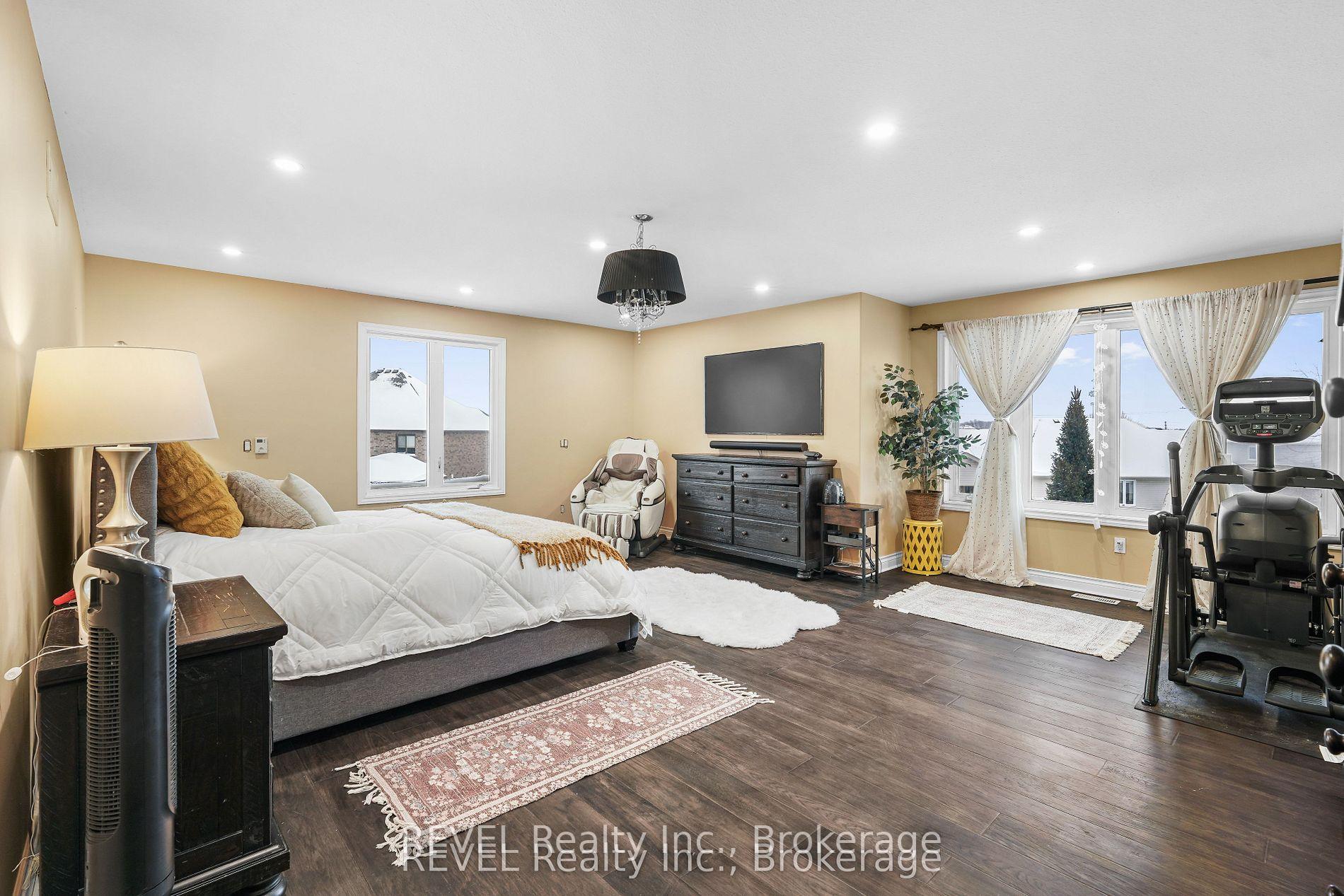 Photo 29 of 6600 Richard Crescent, Niagara Falls, Forestview — HOMEH