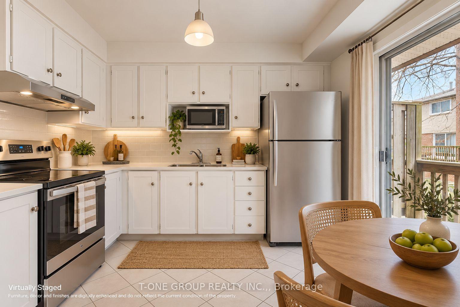 Photo 2 of Unit 75, 3025 Cedarglen Gate, Mississauga, Erindale — HOMEH