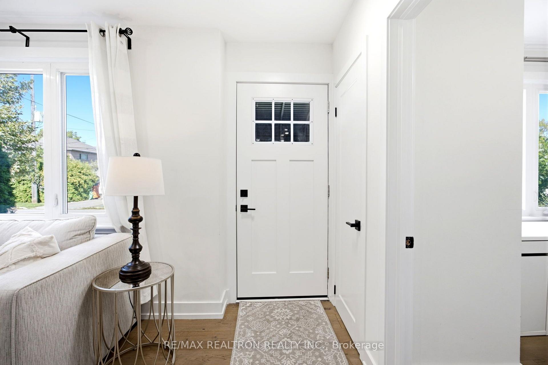 Photo 4 of 119 Reiner Road, North York, Clanton Park — HOMEH