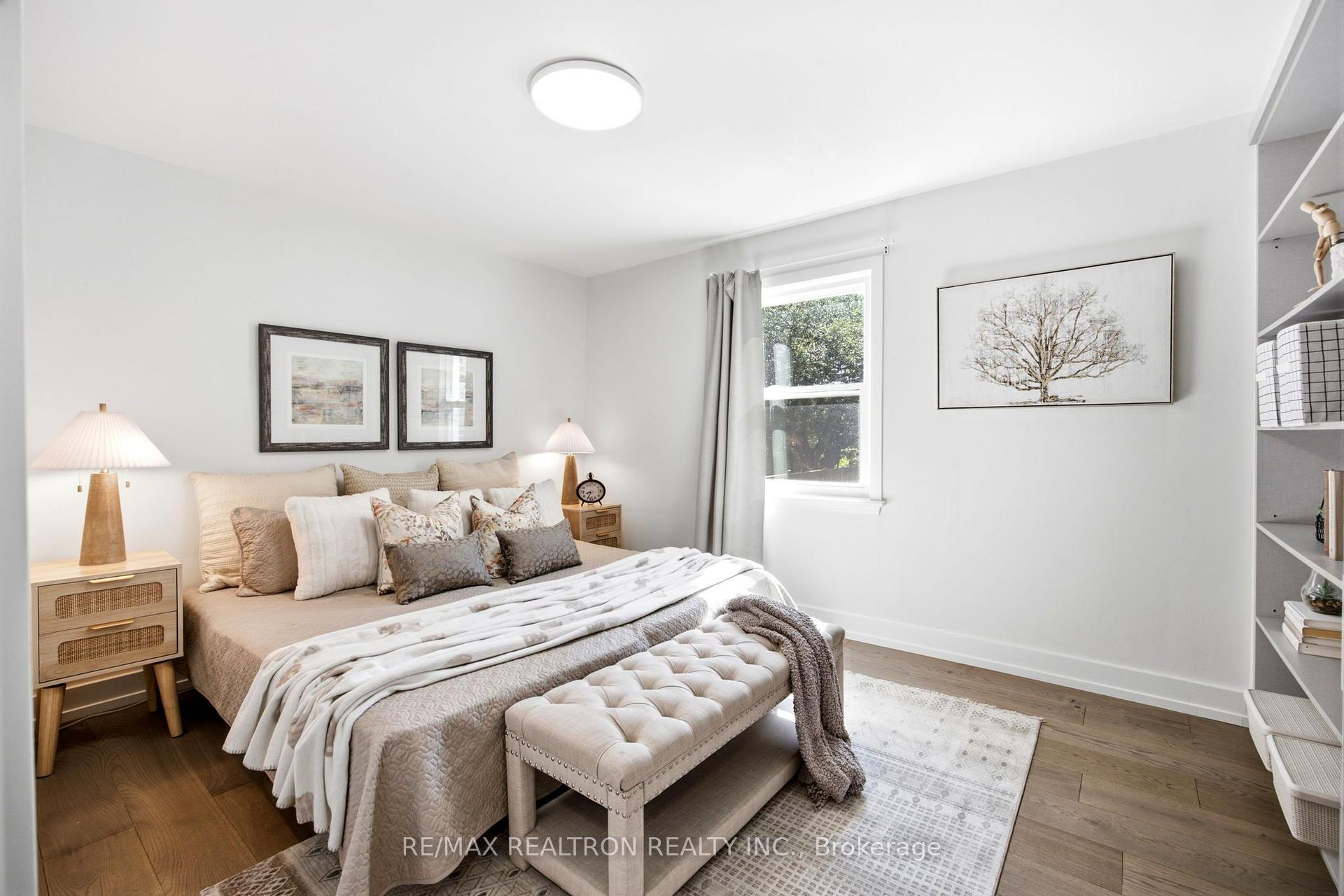 Photo 17 of 119 Reiner Road, North York, Clanton Park — HOMEH