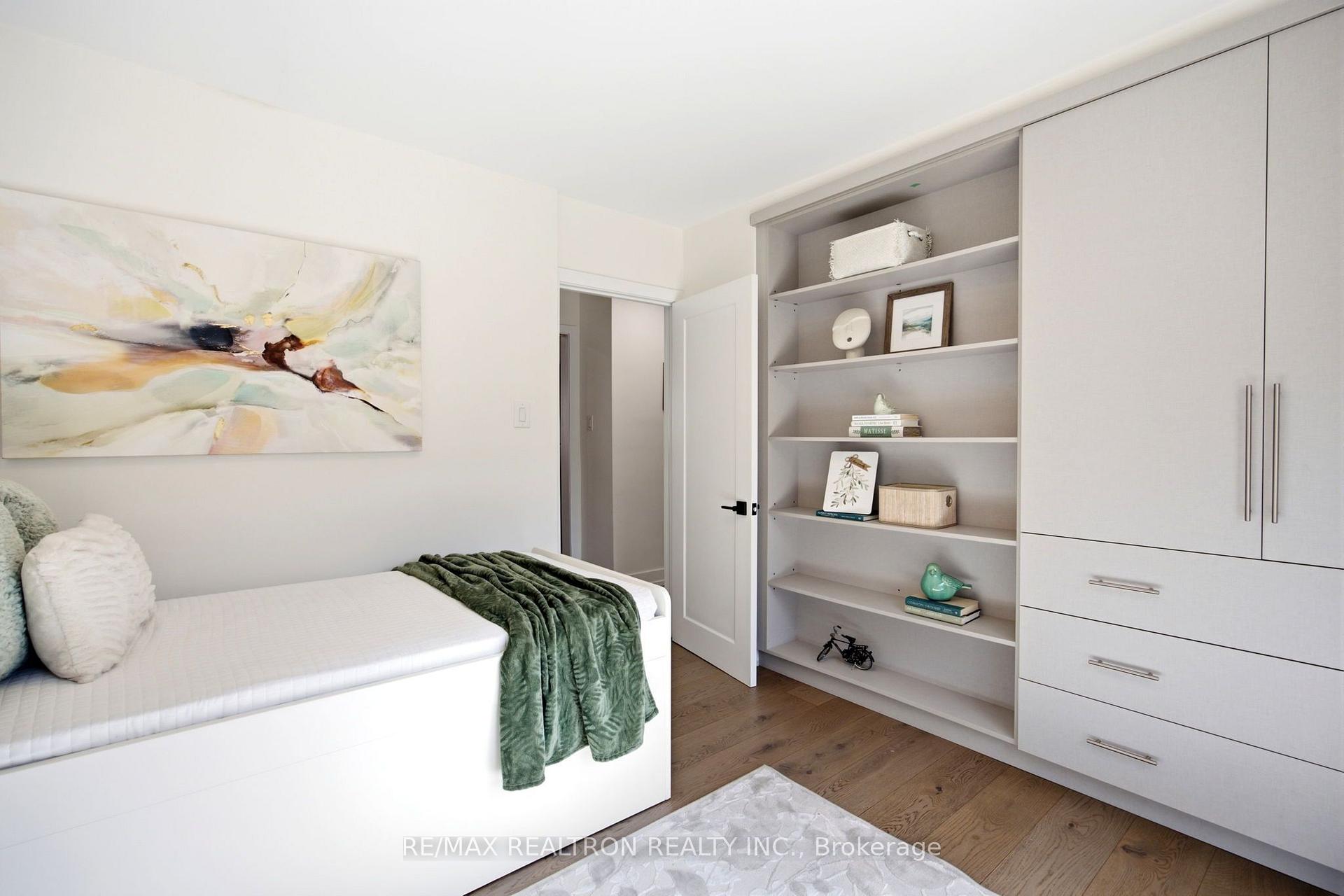 Photo 21 of 119 Reiner Road, North York, Clanton Park — HOMEH