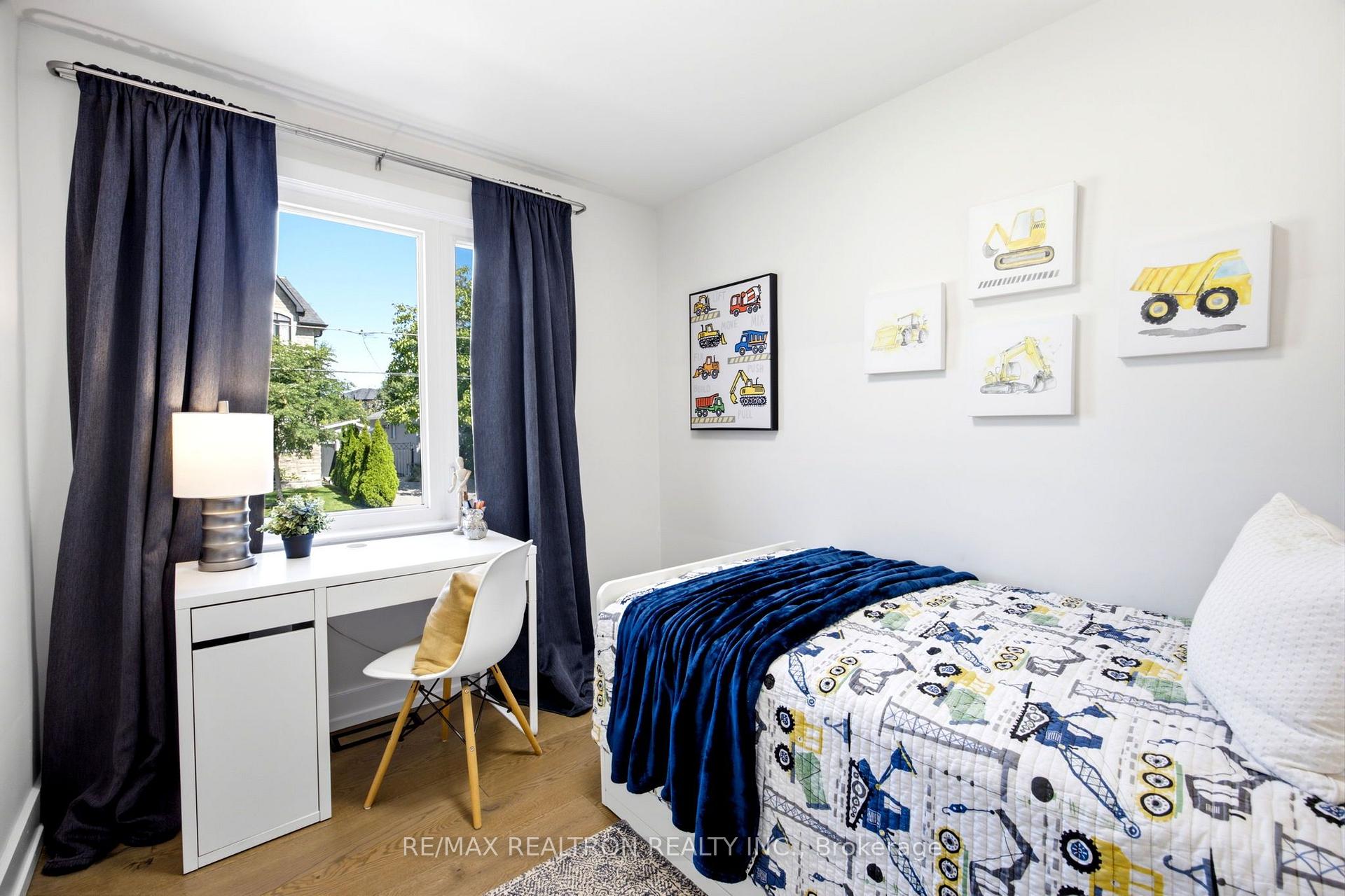 Photo 23 of 119 Reiner Road, North York, Clanton Park — HOMEH