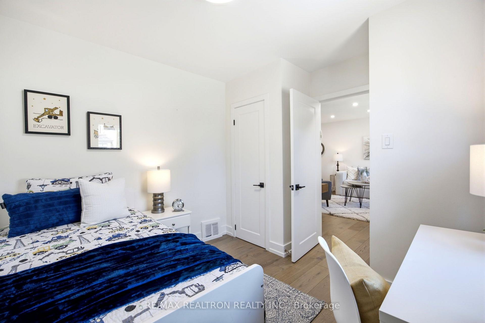 Photo 24 of 119 Reiner Road, North York, Clanton Park — HOMEH