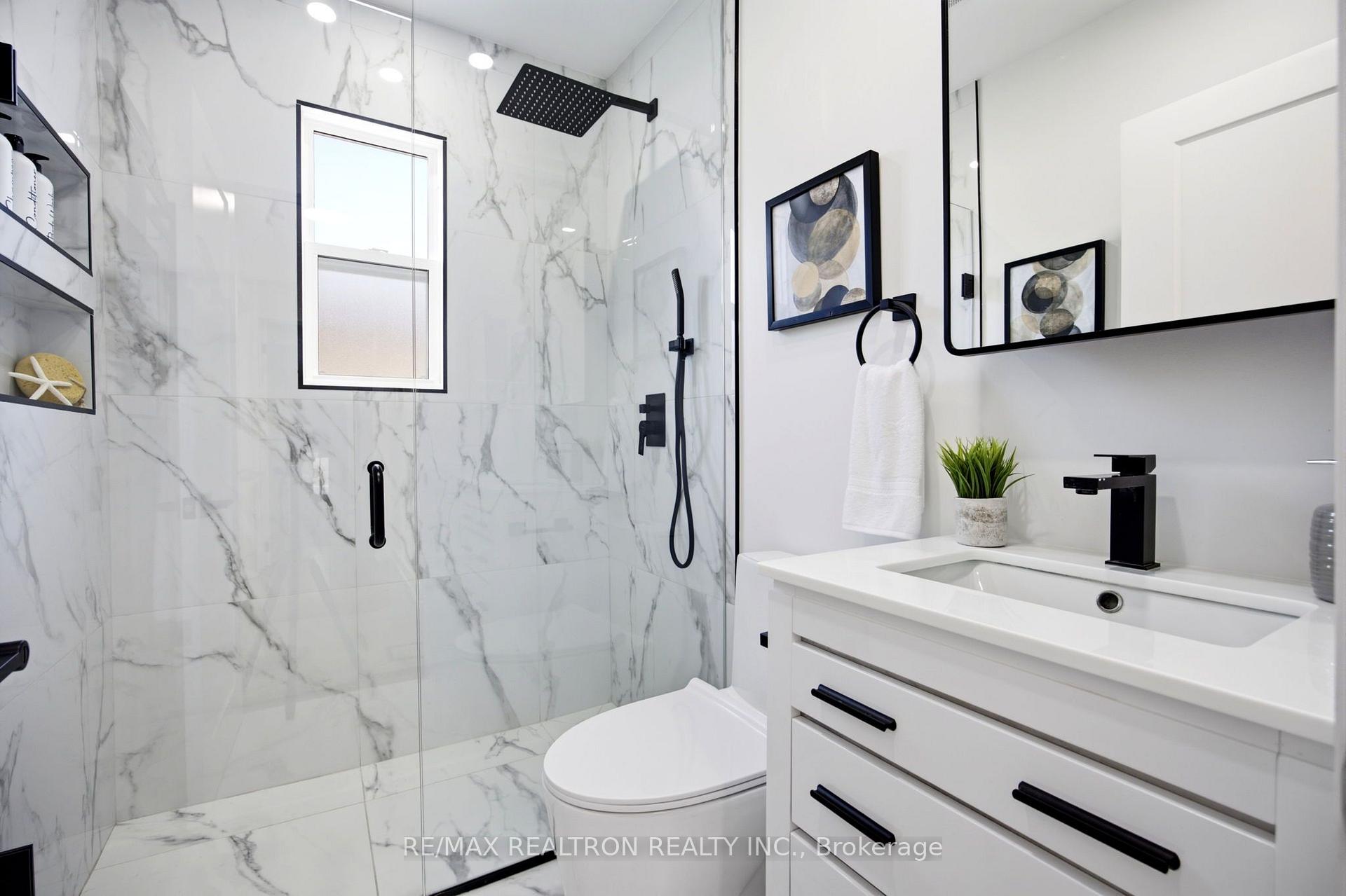 Photo 26 of 119 Reiner Road, North York, Clanton Park — HOMEH