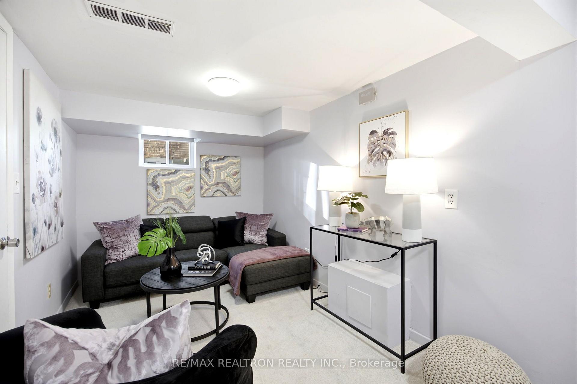 Photo 29 of 119 Reiner Road, North York, Clanton Park — HOMEH
