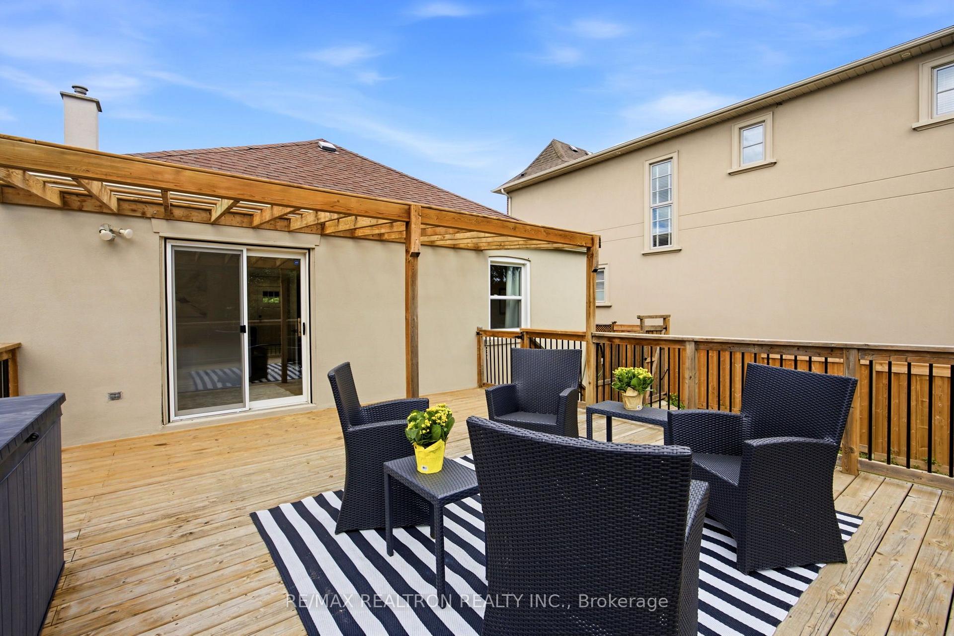 Photo 50 of 119 Reiner Road, North York, Clanton Park — HOMEH