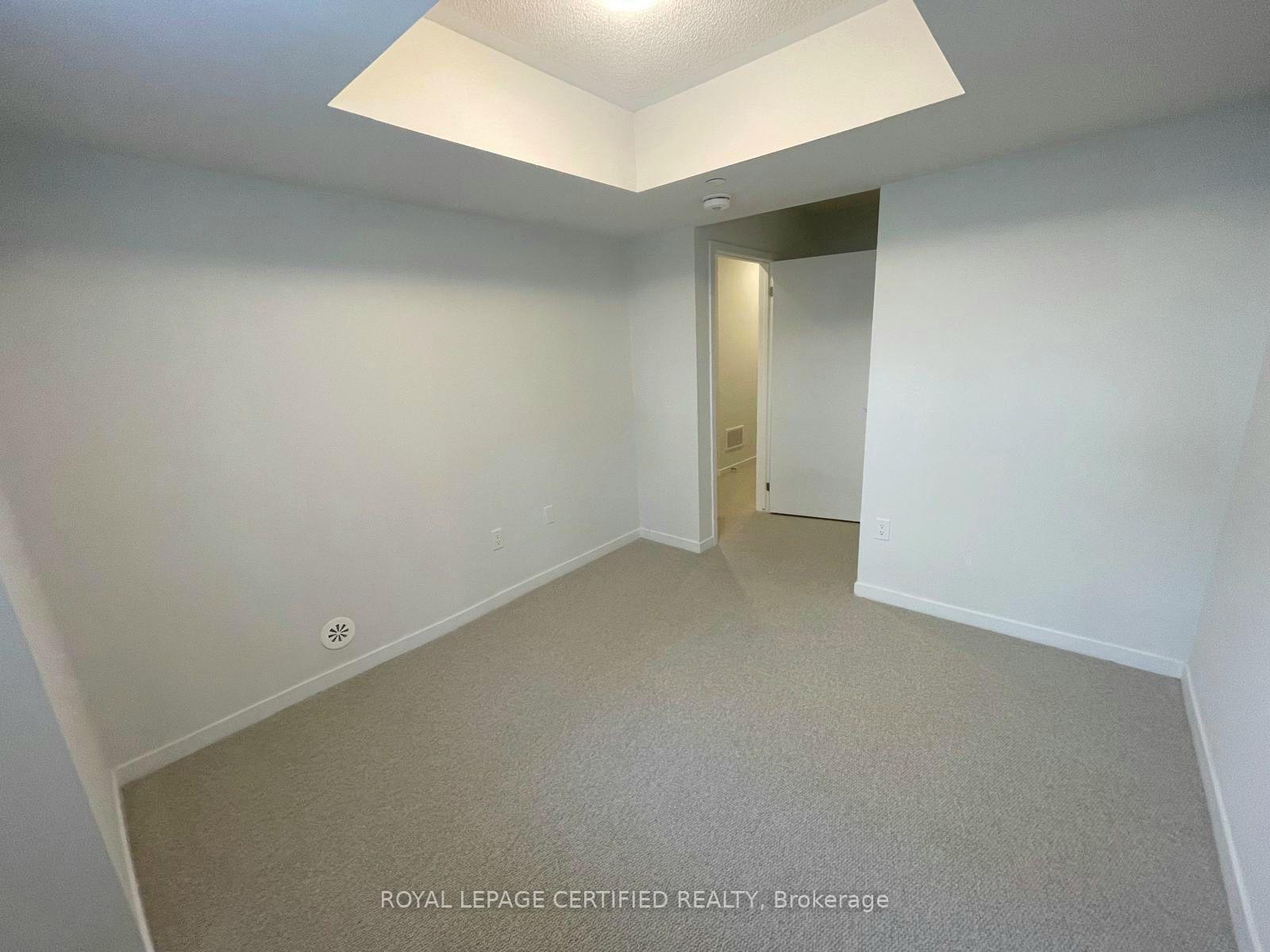 Photo 11 of Unit 176, 151 Honeycrisp Crescent, Vaughan, Vaughan Corporate Centre — HOMEH