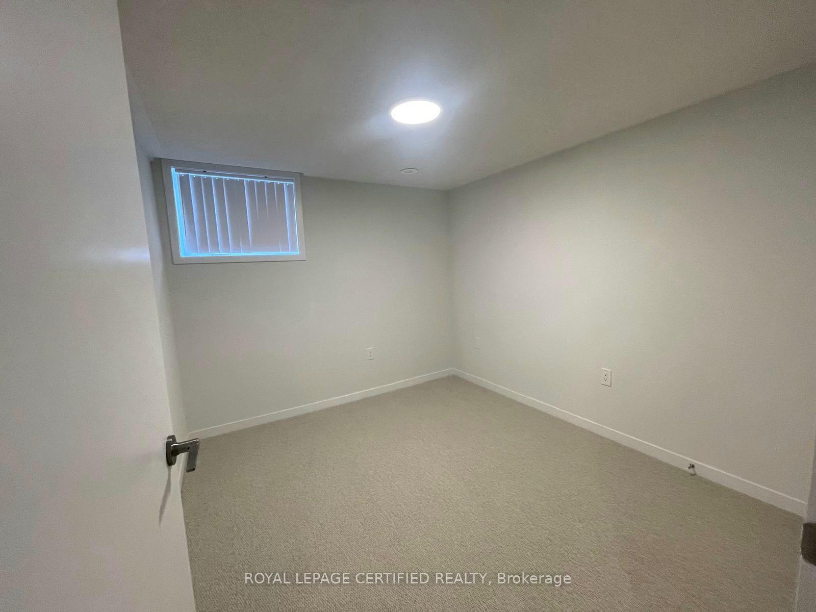 Photo 14 of Unit 176, 151 Honeycrisp Crescent, Vaughan, Vaughan Corporate Centre — HOMEH