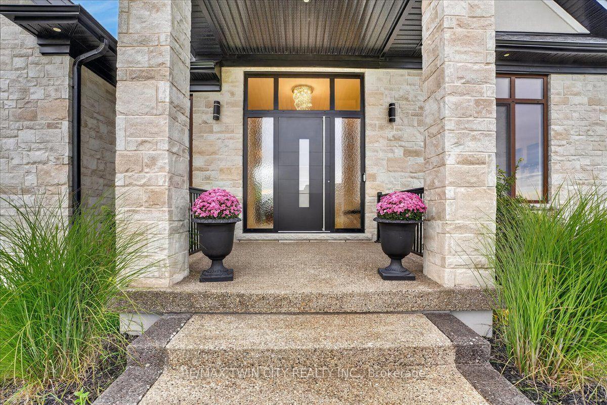 Photo 4 of Unit 8, 670 Bishopsgate Road, Brant, Paris — HOMEH