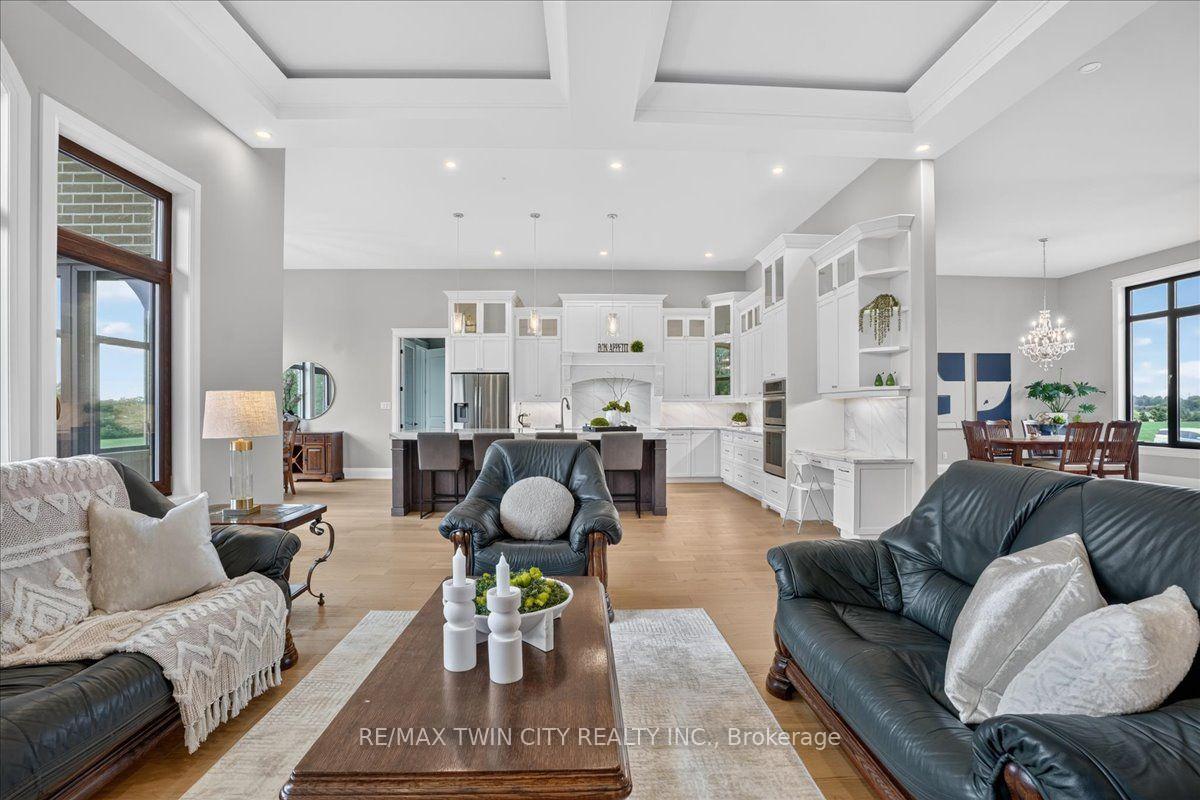 Photo 18 of Unit 8, 670 Bishopsgate Road, Brant, Paris — HOMEH