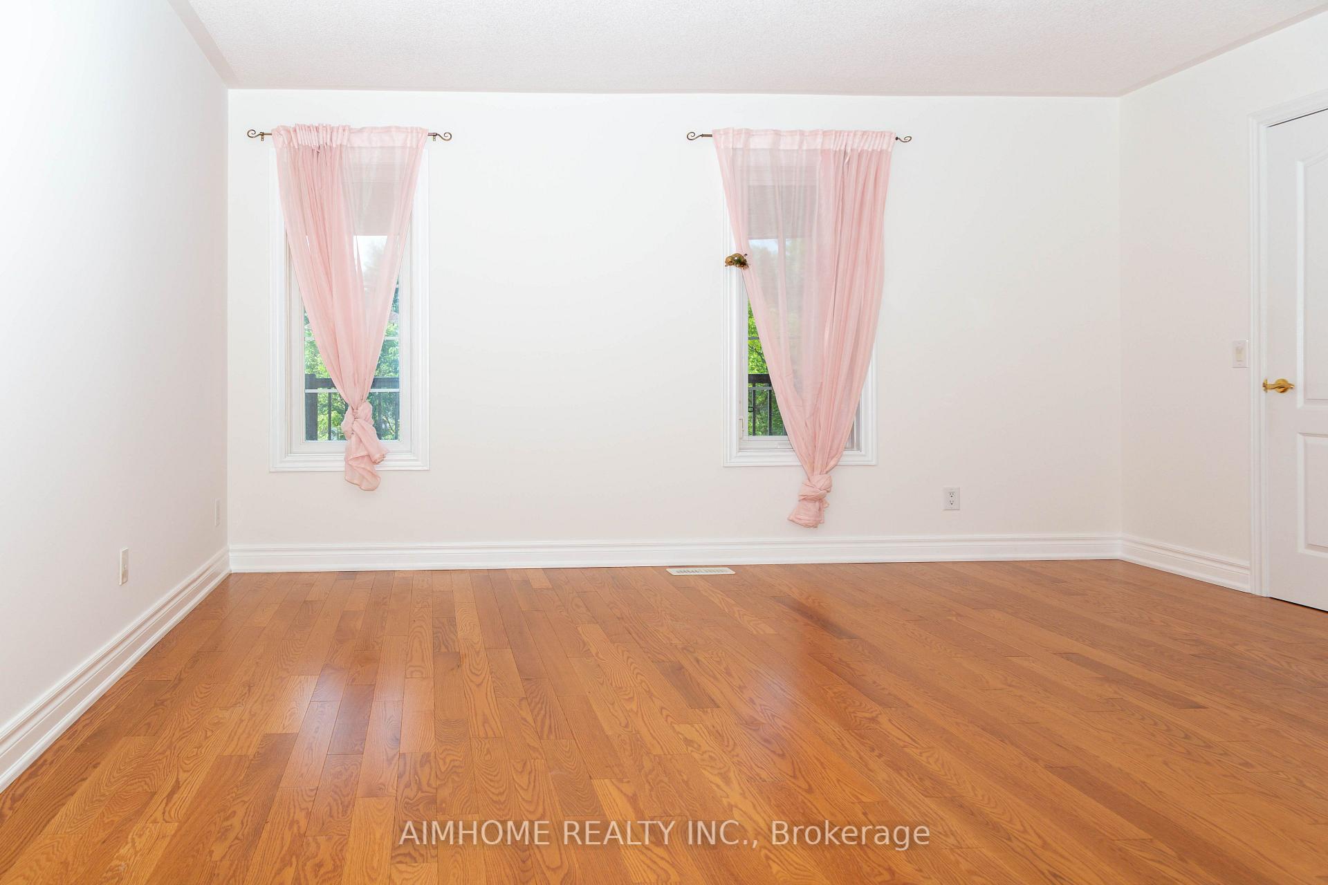 Photo 25 of 72 Brass Drive, Richmond Hill, Jefferson — HOMEH
