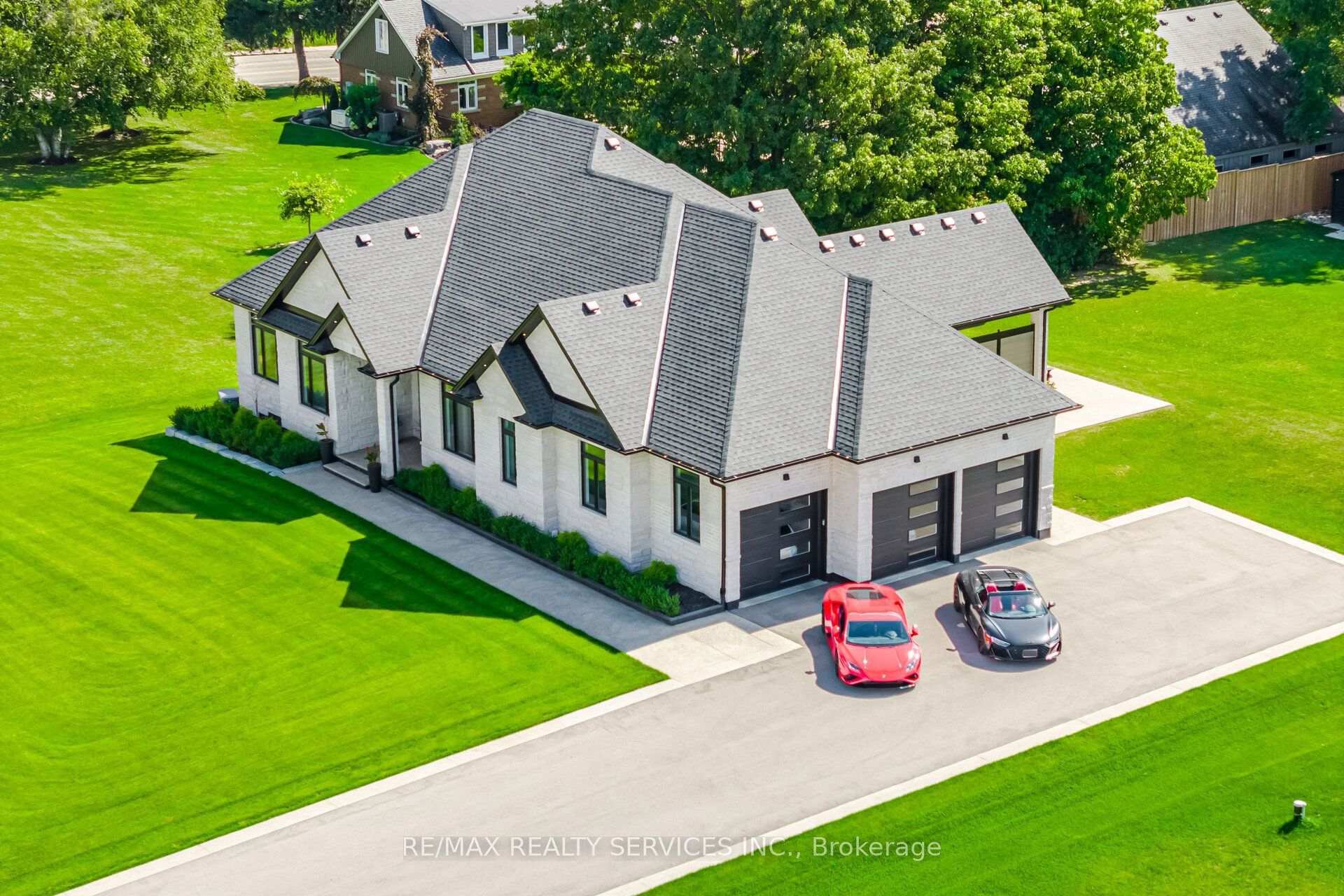 Photo 4 of 56 Augustus Street, Brant, Brantford Twp — HOMEH