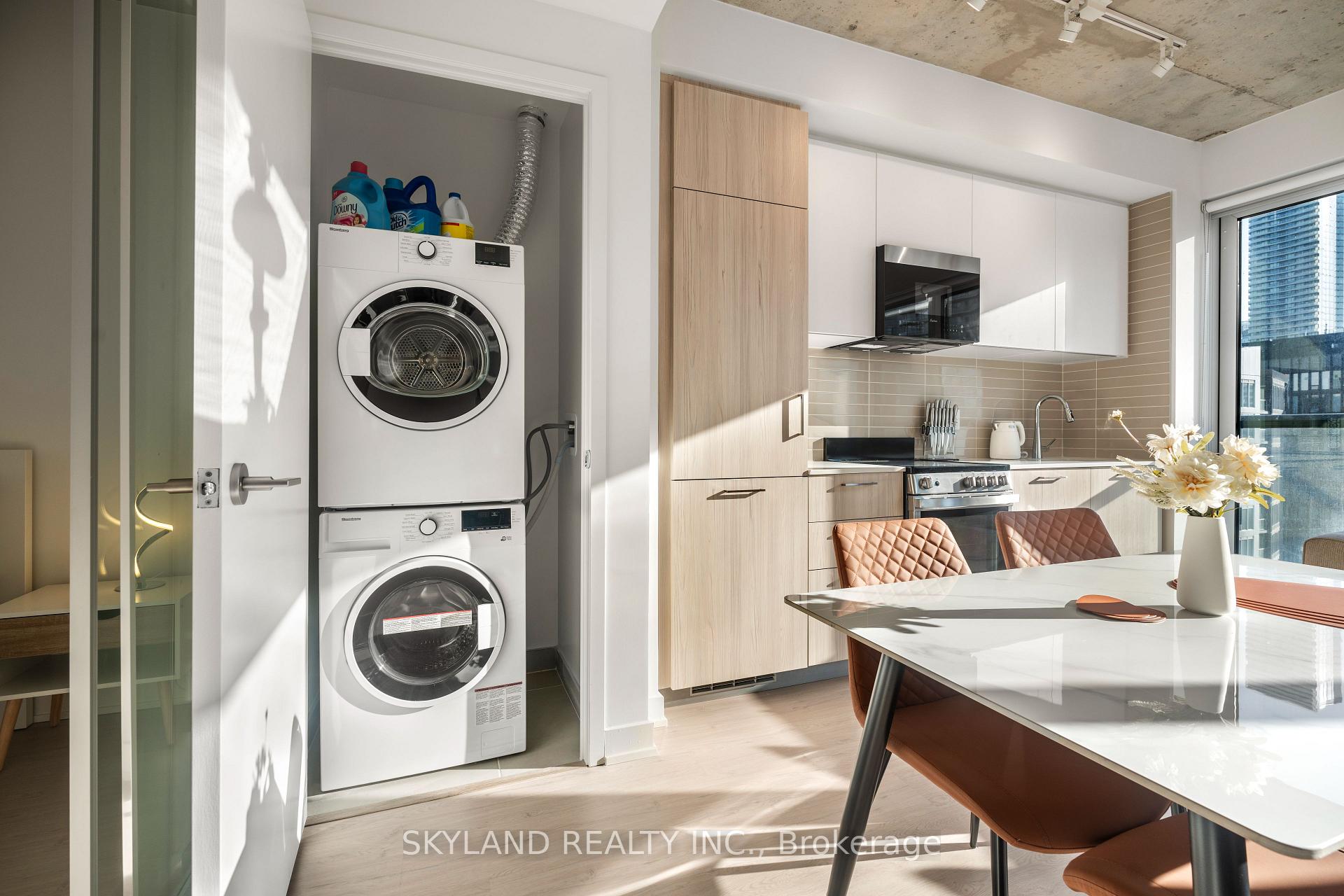Photo 17 of Unit 2505, 65 Mutual Street, Toronto, Church-Yonge Corridor — HOMEH