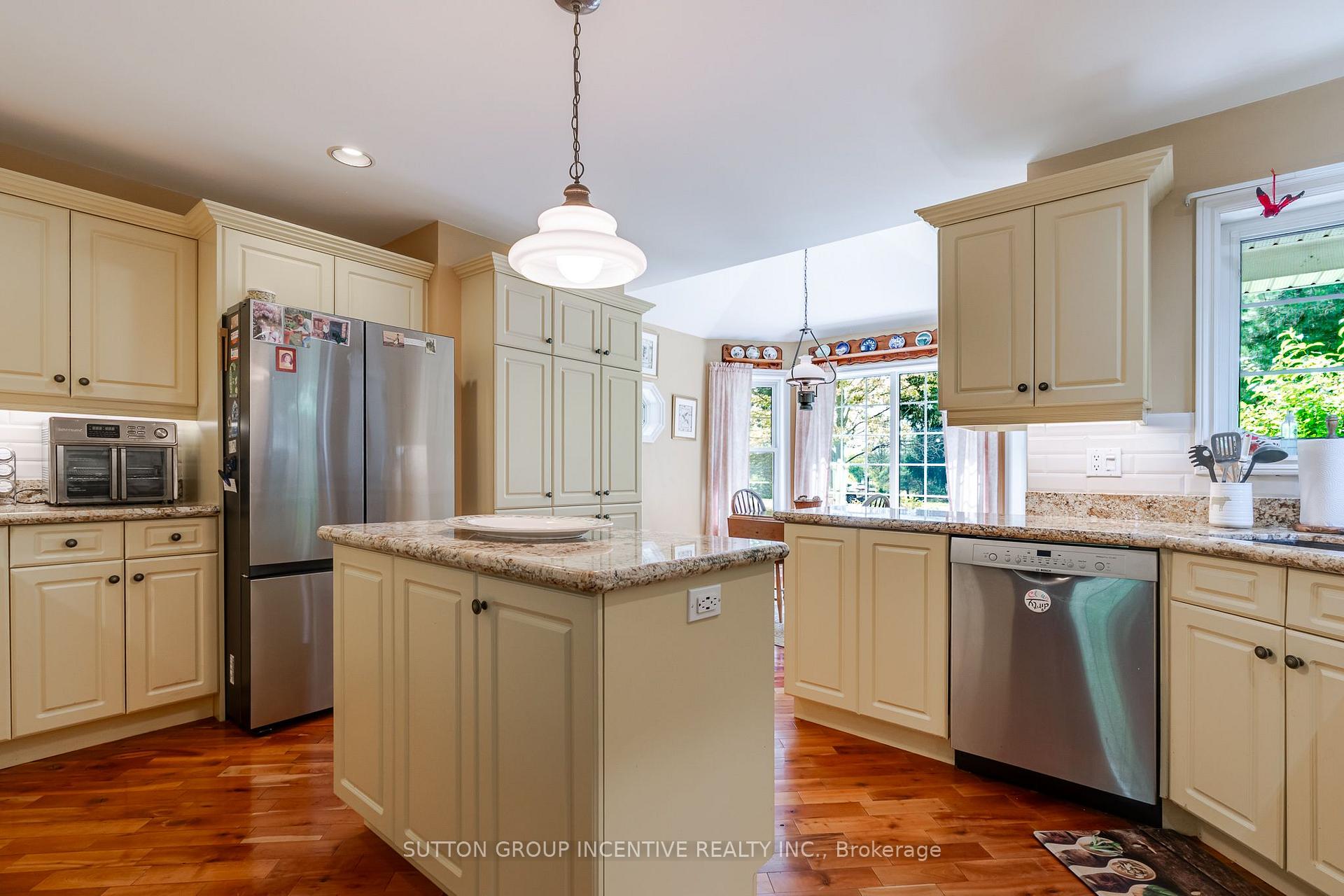 Photo 14 of 1326 Gilford Road, Innisfil, Gilford — HOMEH