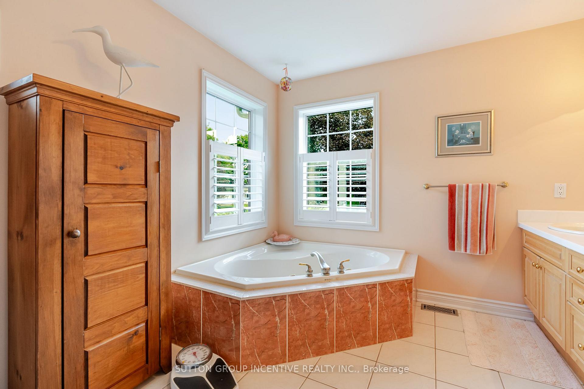 Photo 22 of 1326 Gilford Road, Innisfil, Gilford — HOMEH