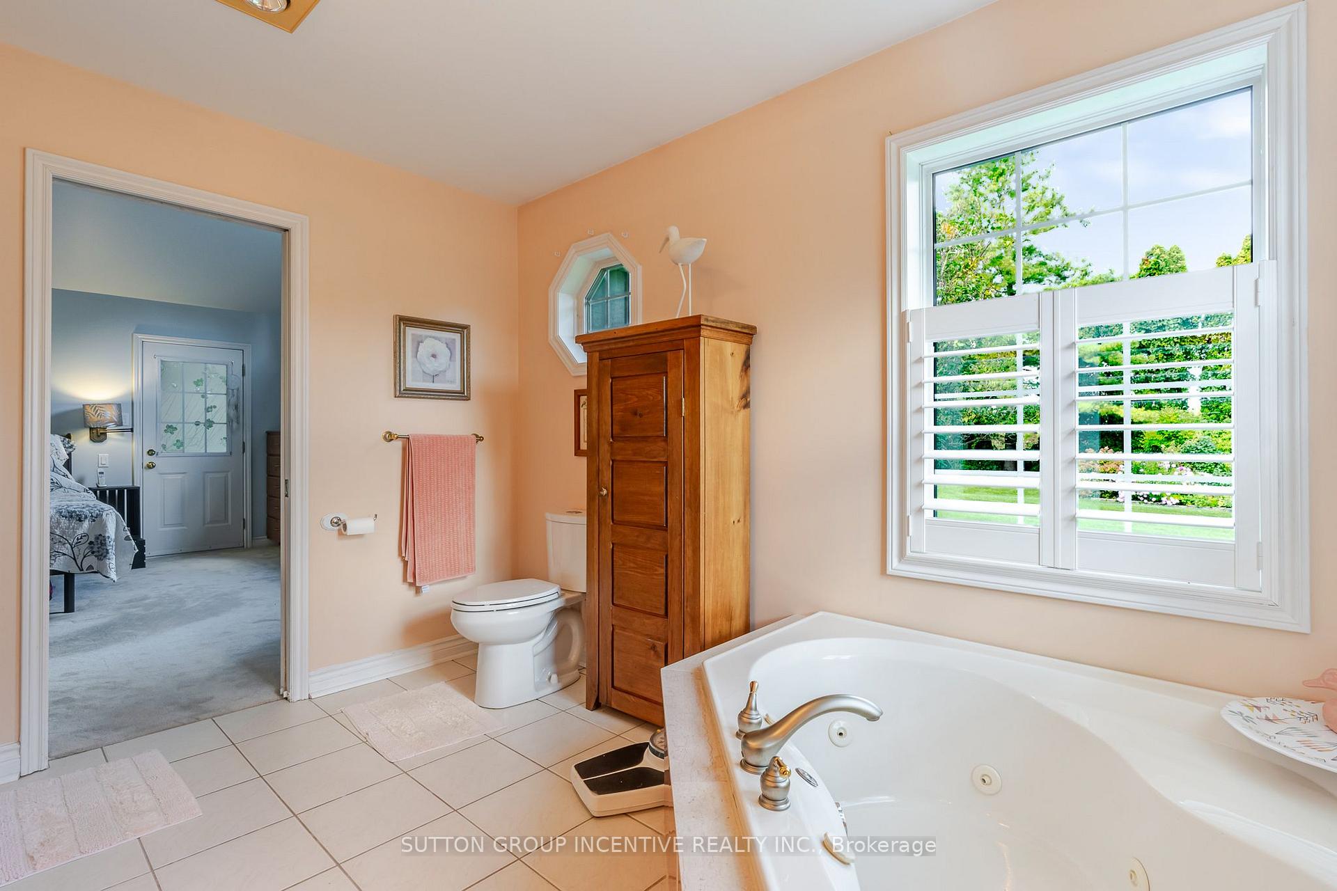 Photo 24 of 1326 Gilford Road, Innisfil, Gilford — HOMEH