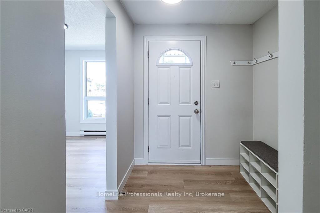 Photo 3 of Unit 29, 488 Grey Street, Brantford, Echo Place — HOMEH