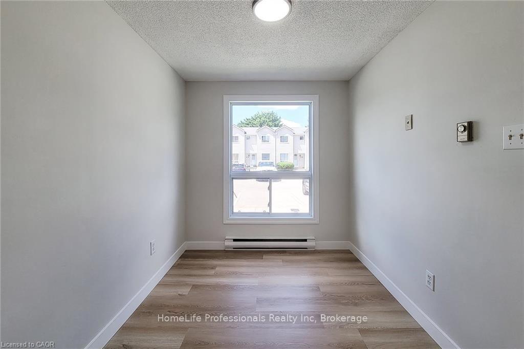 Photo 5 of Unit 29, 488 Grey Street, Brantford, Echo Place — HOMEH
