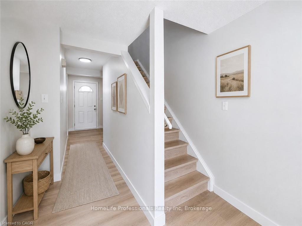 Photo 8 of Unit 29, 488 Grey Street, Brantford, Echo Place — HOMEH