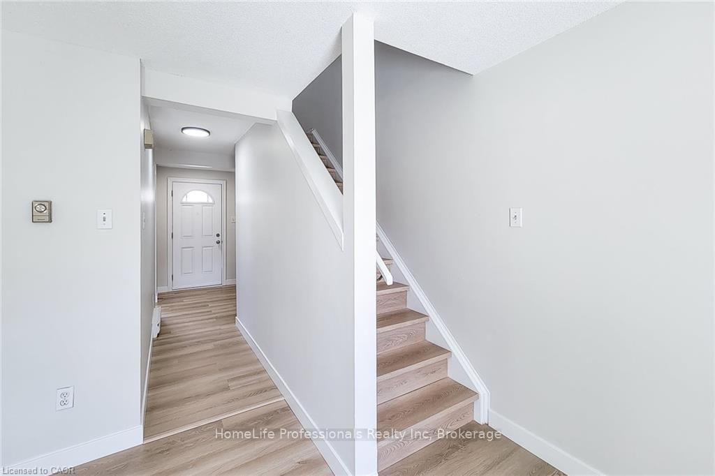 Photo 9 of Unit 29, 488 Grey Street, Brantford, Echo Place — HOMEH