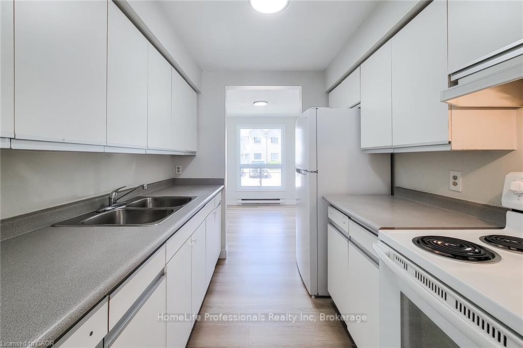 Photo 11 of Unit 29, 488 Grey Street, Brantford, Echo Place — HOMEH
