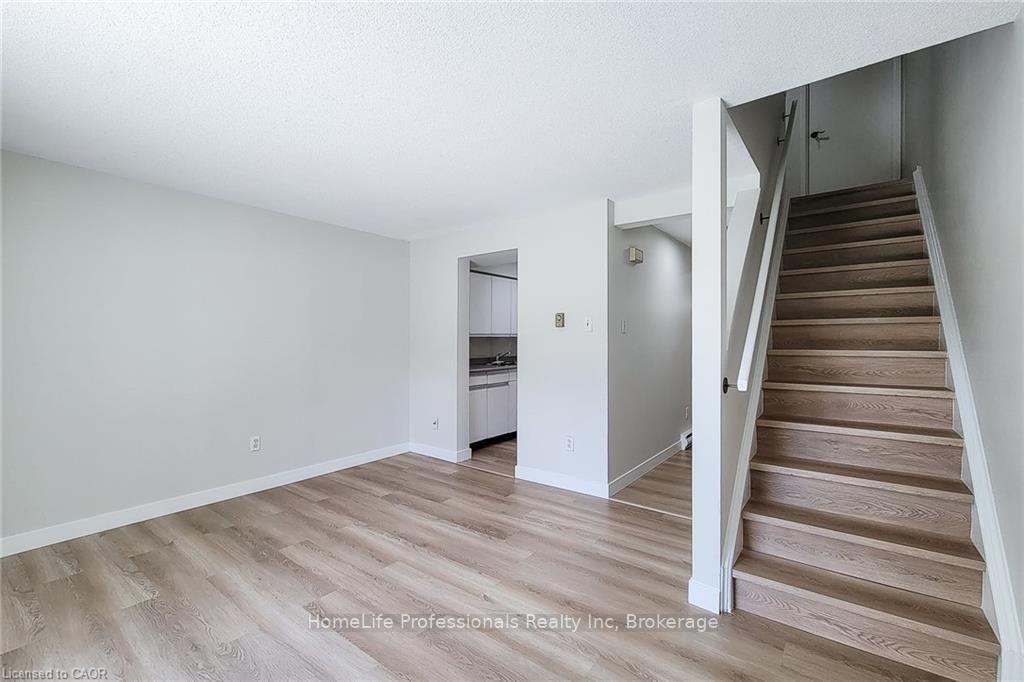 Photo 17 of Unit 29, 488 Grey Street, Brantford, Echo Place — HOMEH