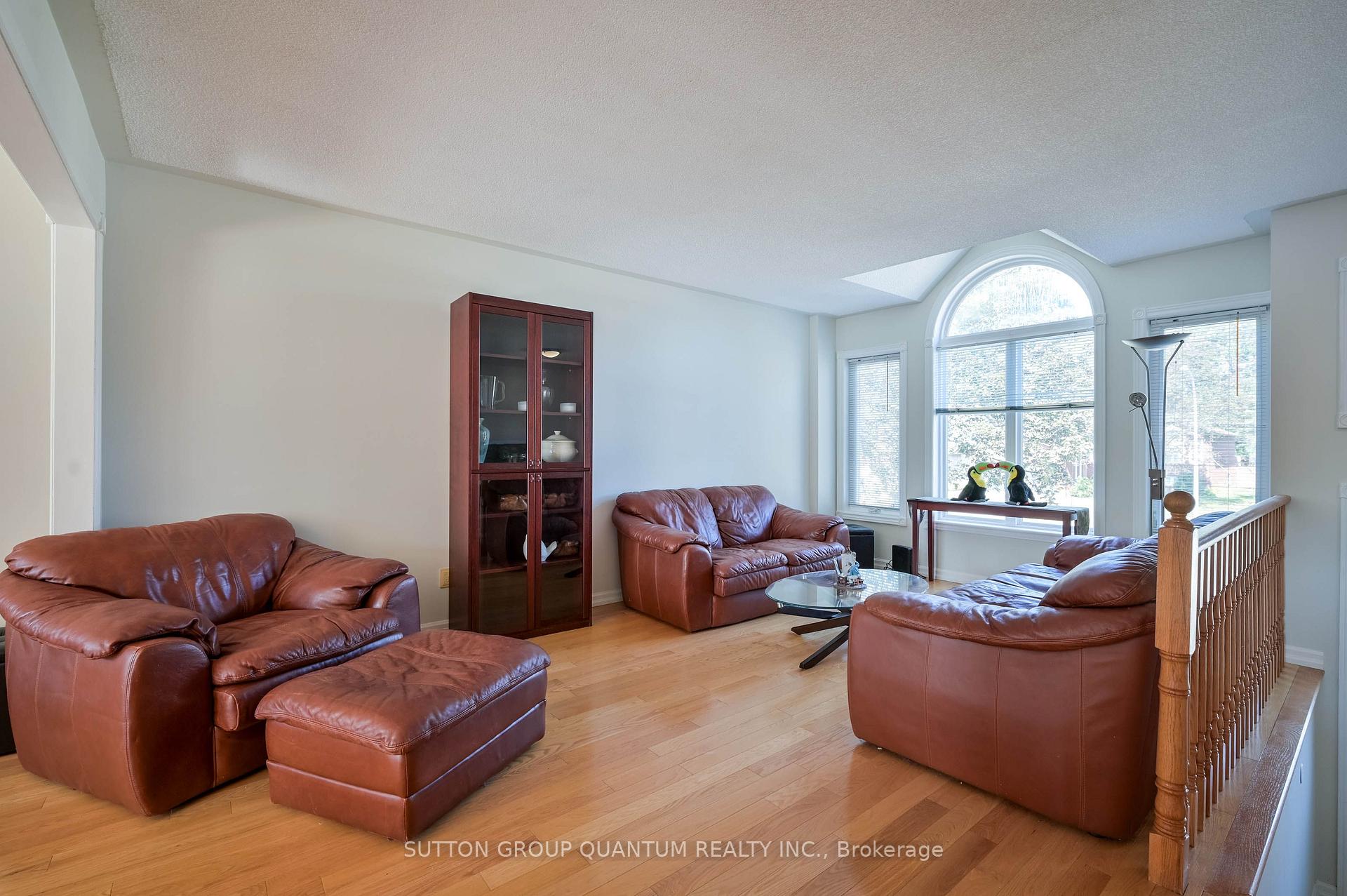 Photo 16 of 12 Langevin Drive, Wasaga Beach — HOMEH