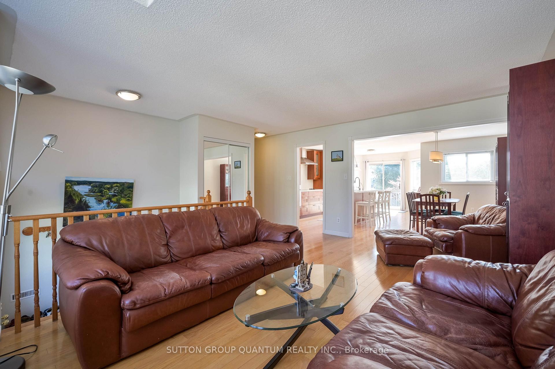Photo 17 of 12 Langevin Drive, Wasaga Beach — HOMEH