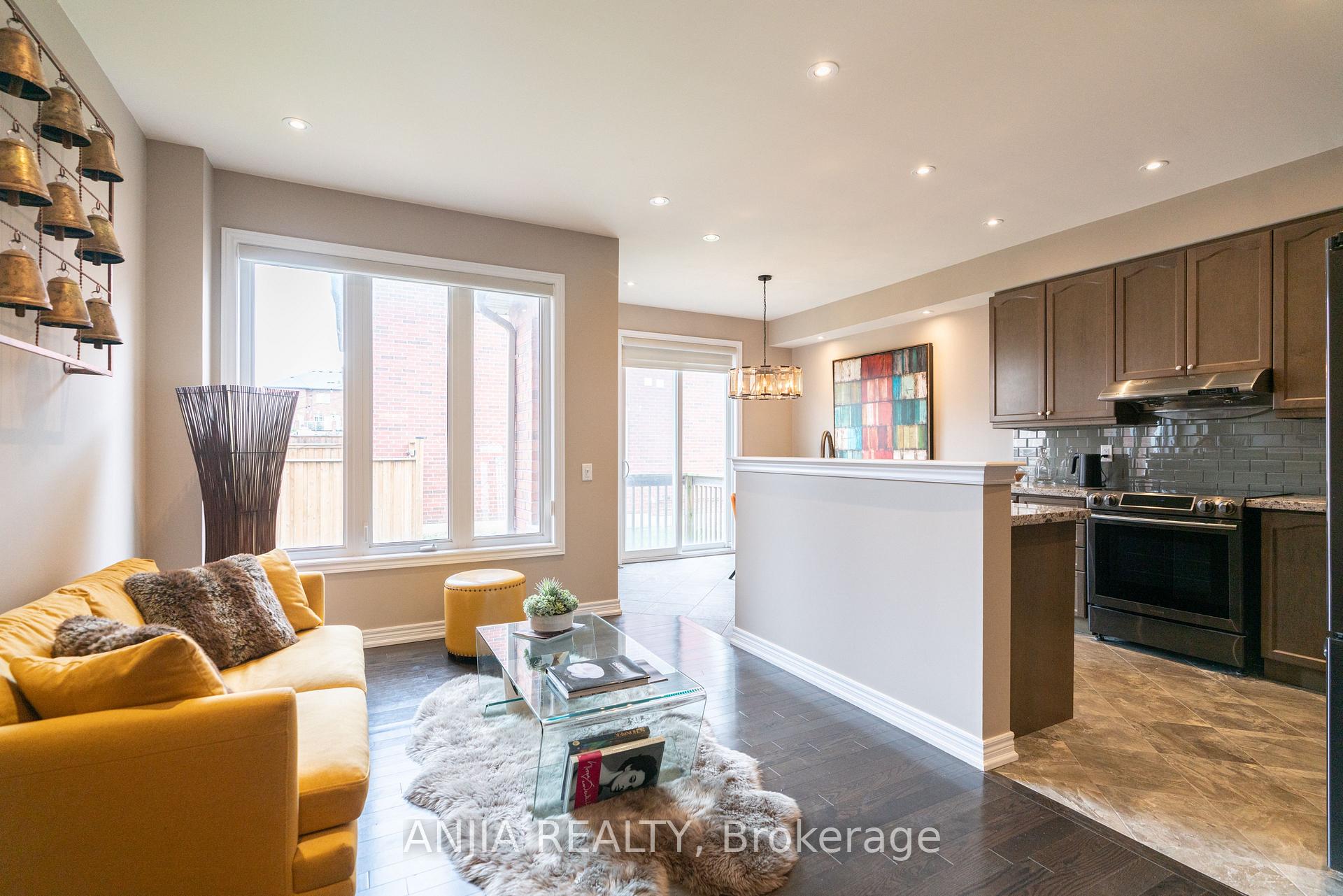 Photo 8 of 39 Percy Reesor Street, Markham, Berczy — HOMEH