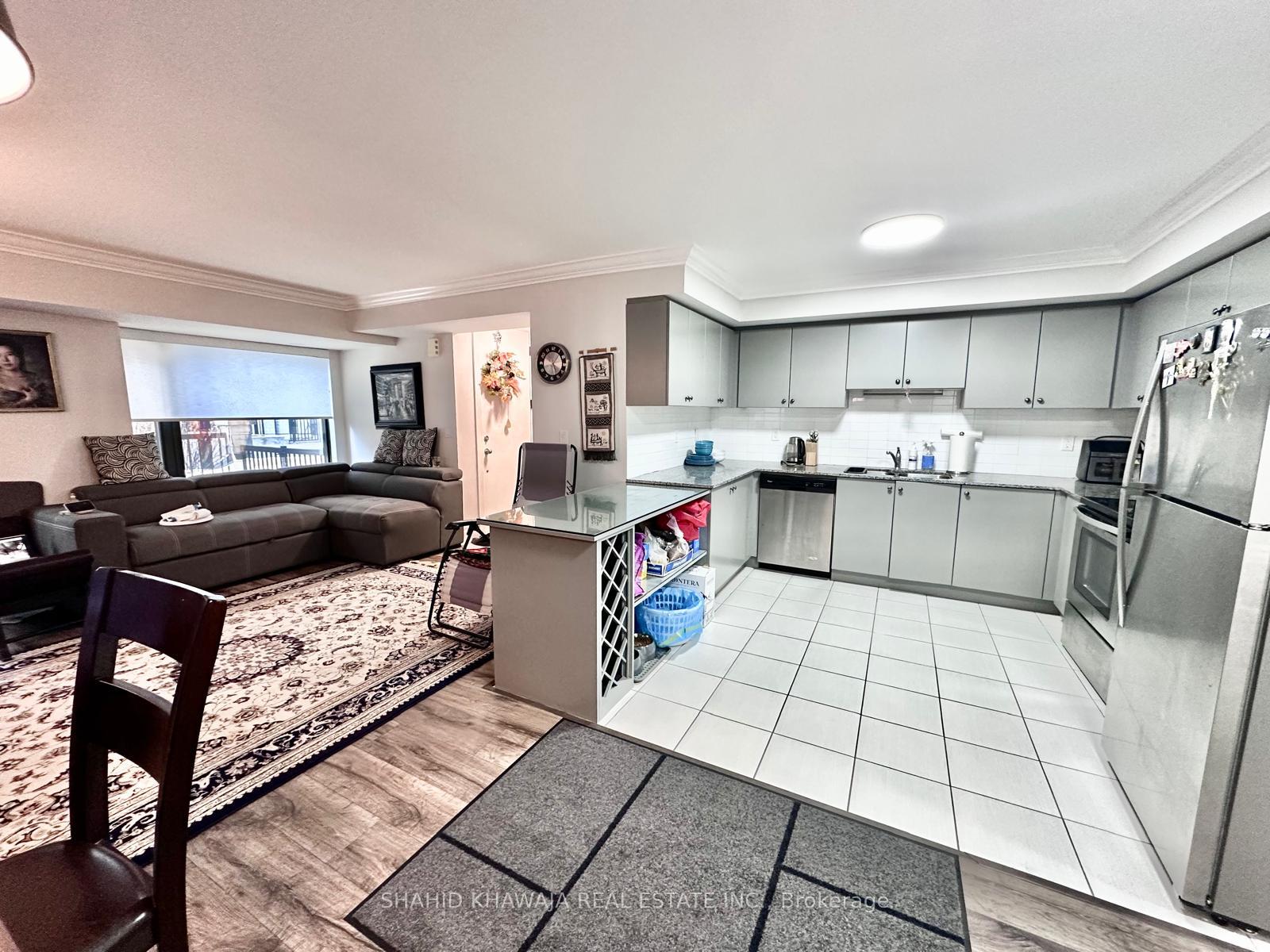 Photo 7 of Unit 723, 138 Widdicombe Hill Boulevard, Etobicoke, Willowridge-Martingrove-Richview — HOMEH