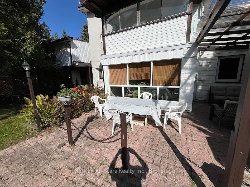 Photo 3 of 348 Telecom Road, Kawartha Lakes, Pontypool — HOMEH