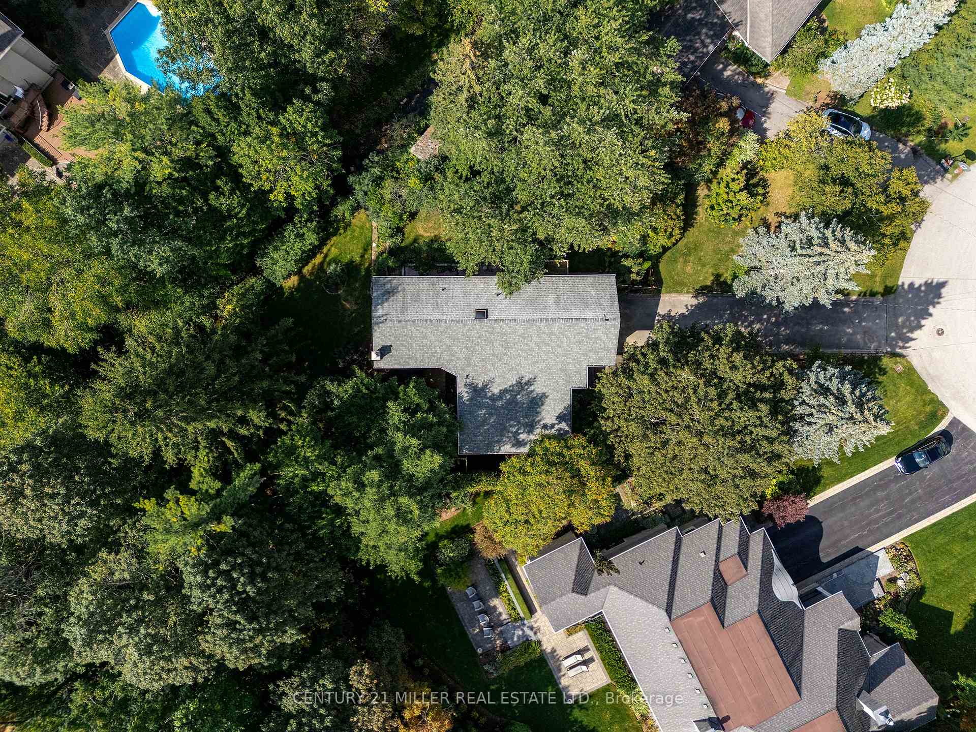 Photo 2 of 1242 Donlea Crescent, Oakville, Morrison — HOMEH