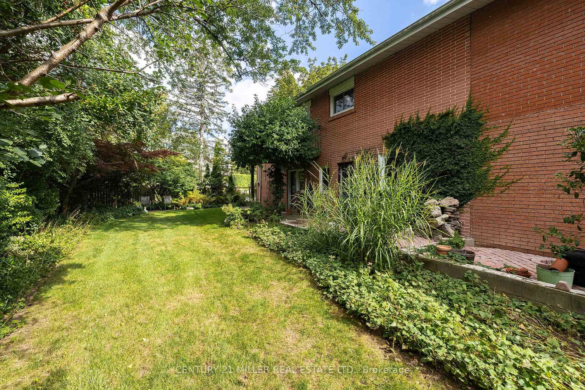Photo 13 of 1242 Donlea Crescent, Oakville, Morrison — HOMEH