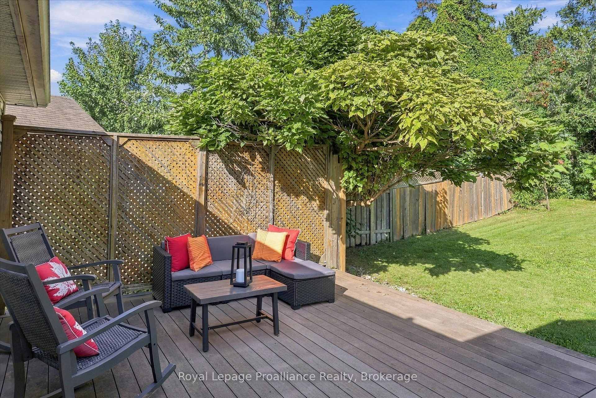 Photo 42 of 82 Parcells Crescent, Peterborough, Otonabee Ward 1 — HOMEH