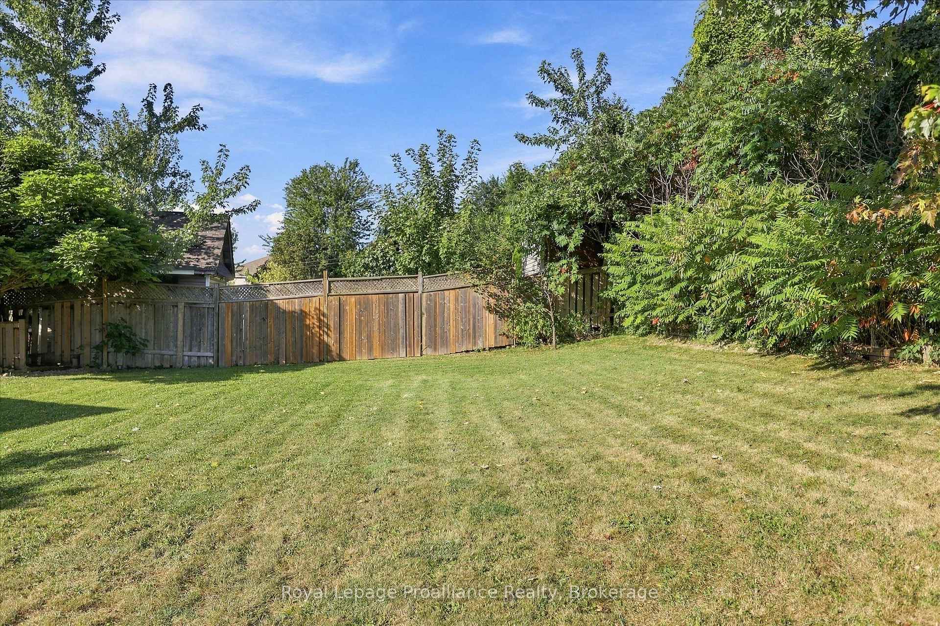 Photo 49 of 82 Parcells Crescent, Peterborough, Otonabee Ward 1 — HOMEH