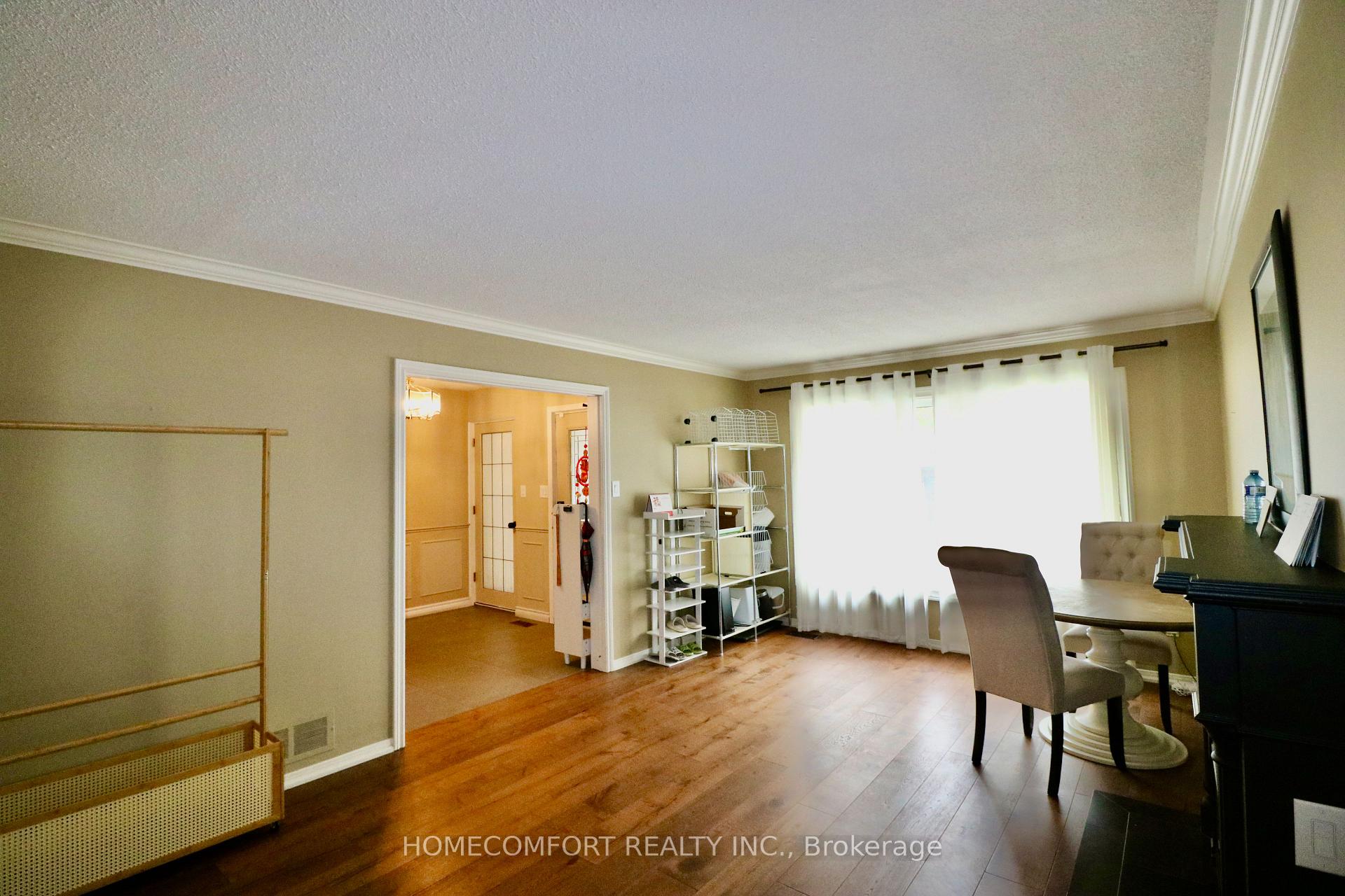 Photo 3 of 12 Banbury Court, Aurora, Aurora Highlands — HOMEH
