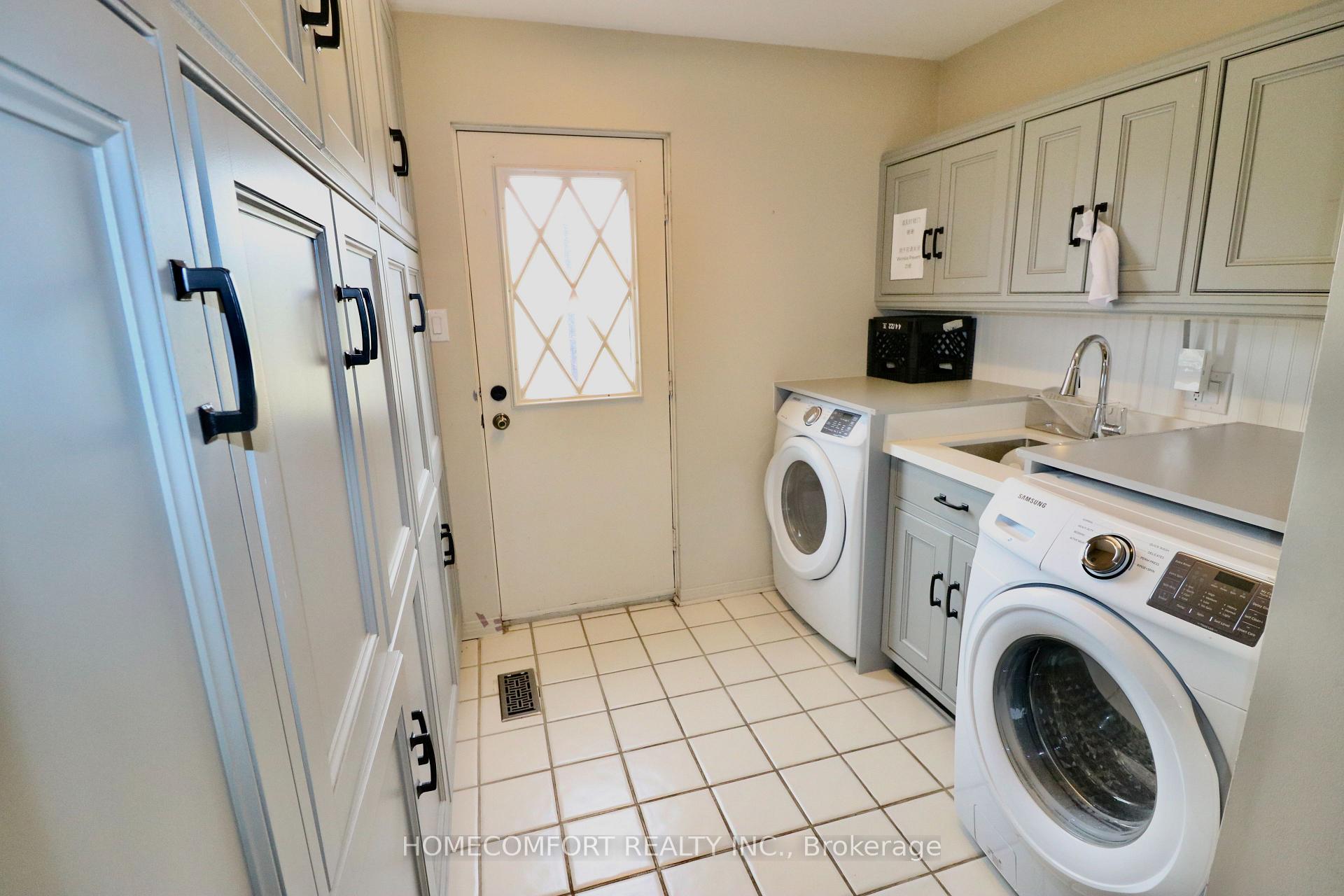 Photo 16 of 12 Banbury Court, Aurora, Aurora Highlands — HOMEH