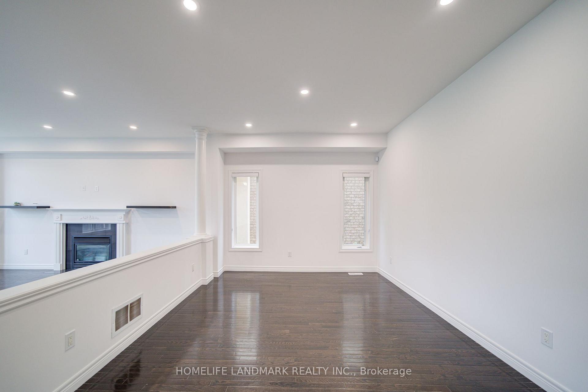 Photo 7 of 202 Fair Street, Hamilton, Meadowlands — HOMEH