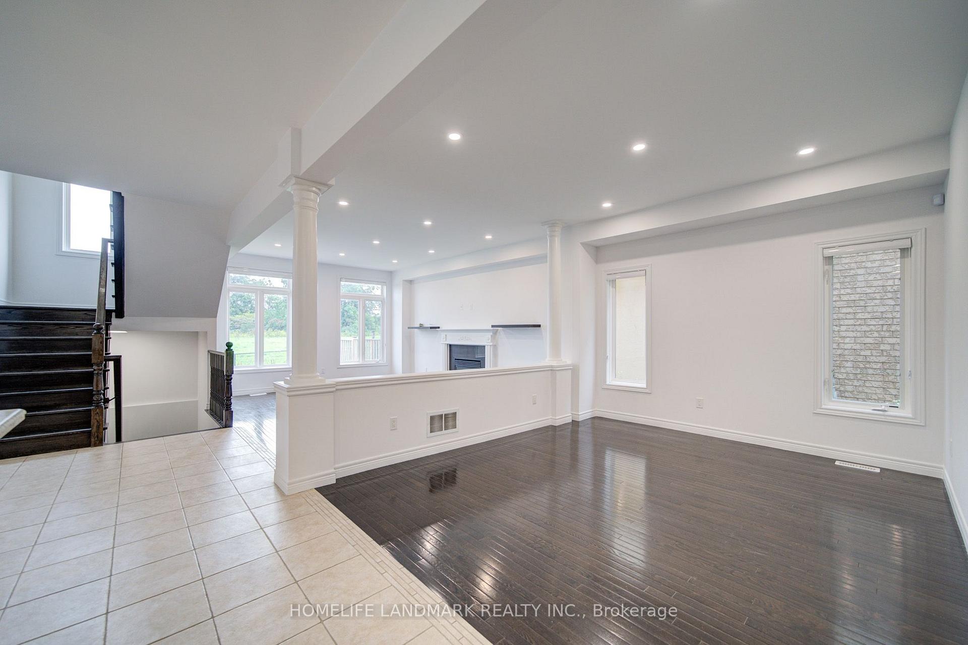 Photo 8 of 202 Fair Street, Hamilton, Meadowlands — HOMEH