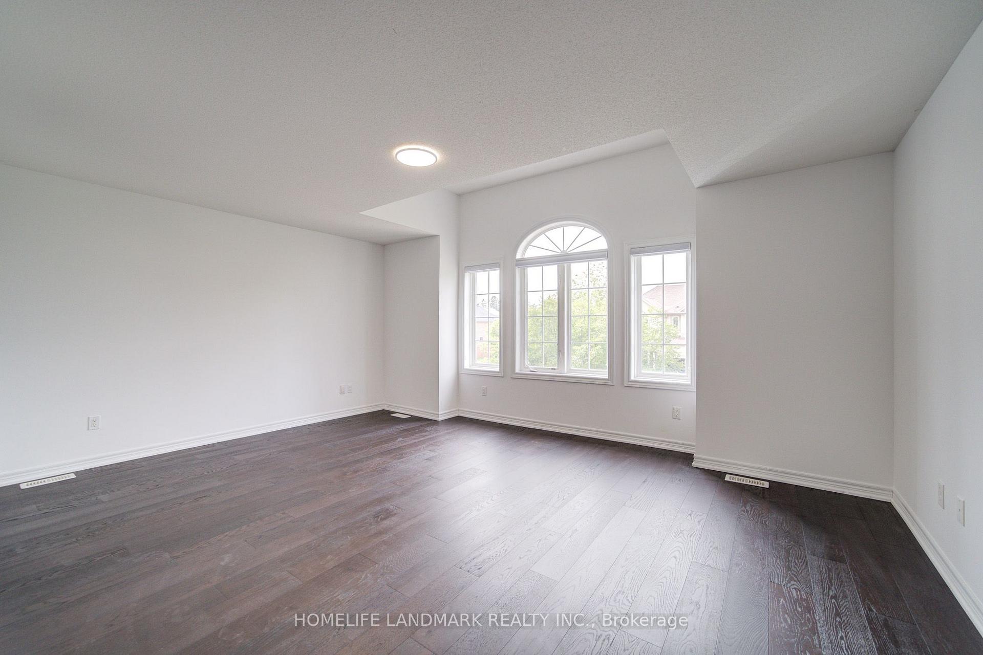 Photo 15 of 202 Fair Street, Hamilton, Meadowlands — HOMEH