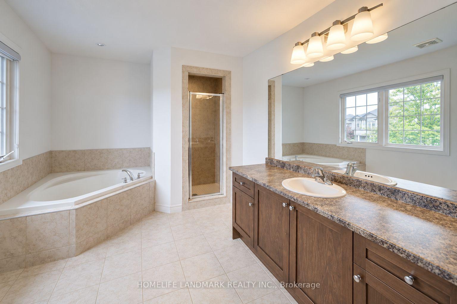 Photo 16 of 202 Fair Street, Hamilton, Meadowlands — HOMEH