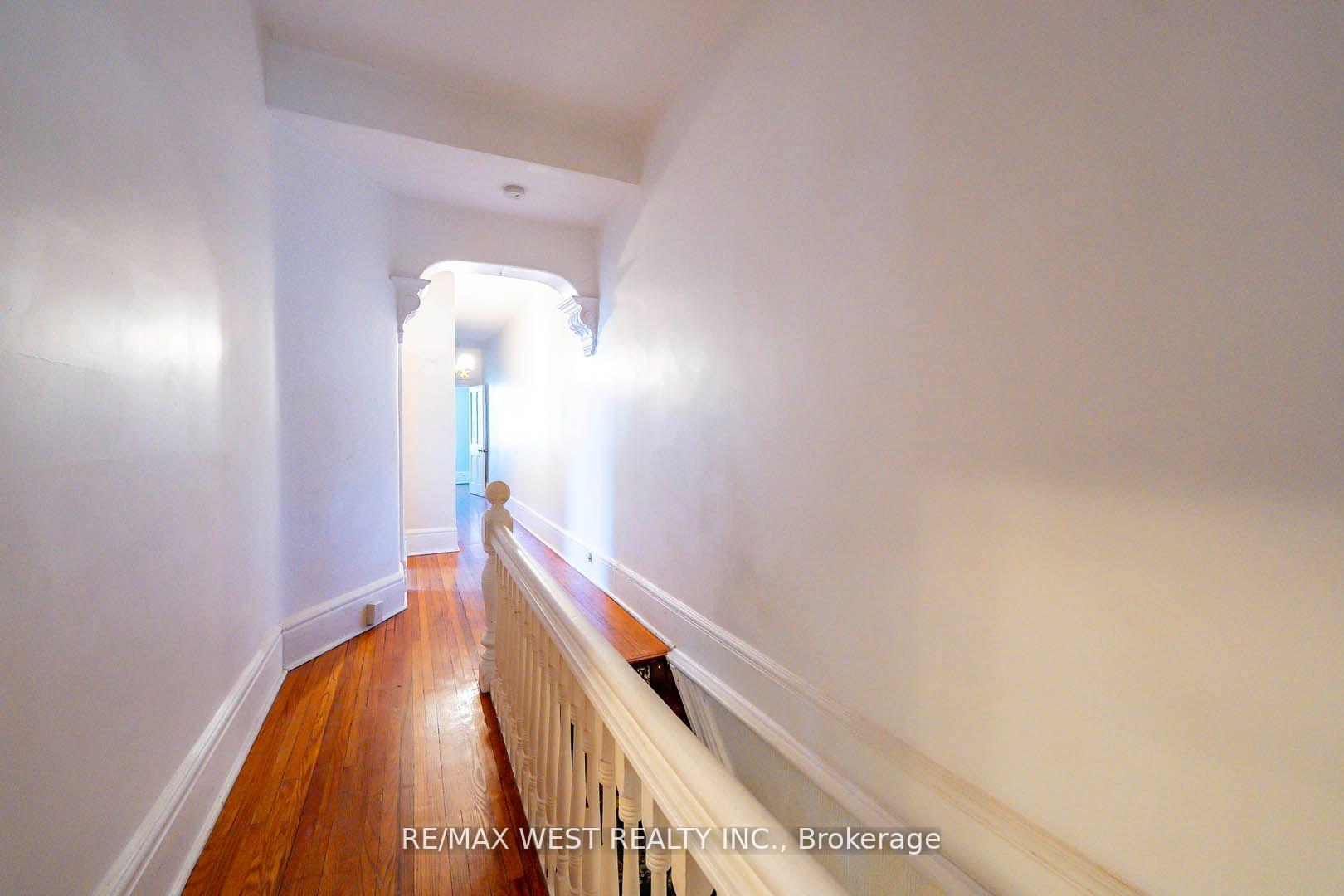 Photo 14 of 217 Gladstone Avenue, Toronto, Little Portugal — HOMEH
