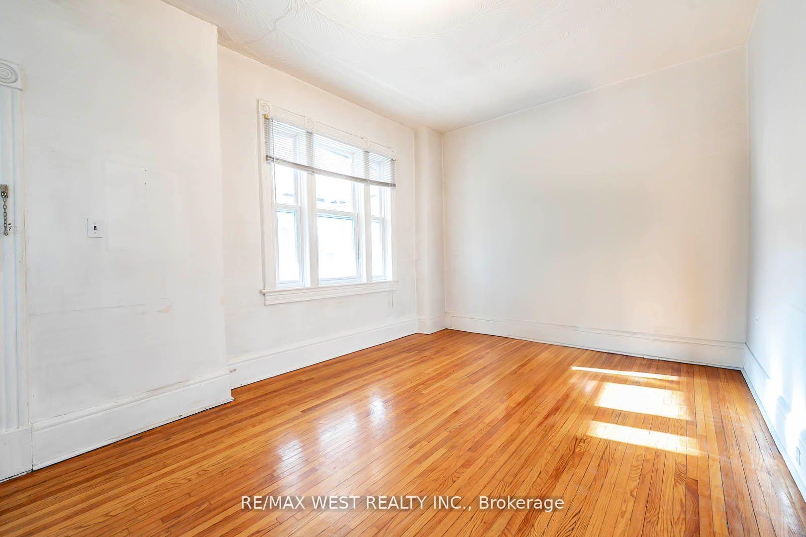 Photo 17 of 217 Gladstone Avenue, Toronto, Little Portugal — HOMEH