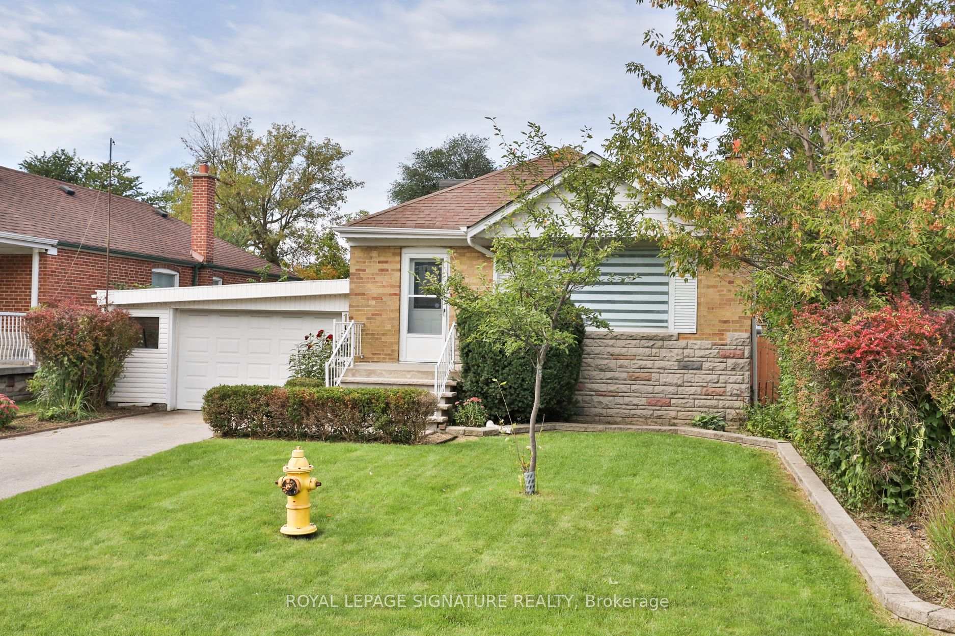 Photo 46 of 17 Flora Drive, Scarborough, Dorset Park — HOMEH